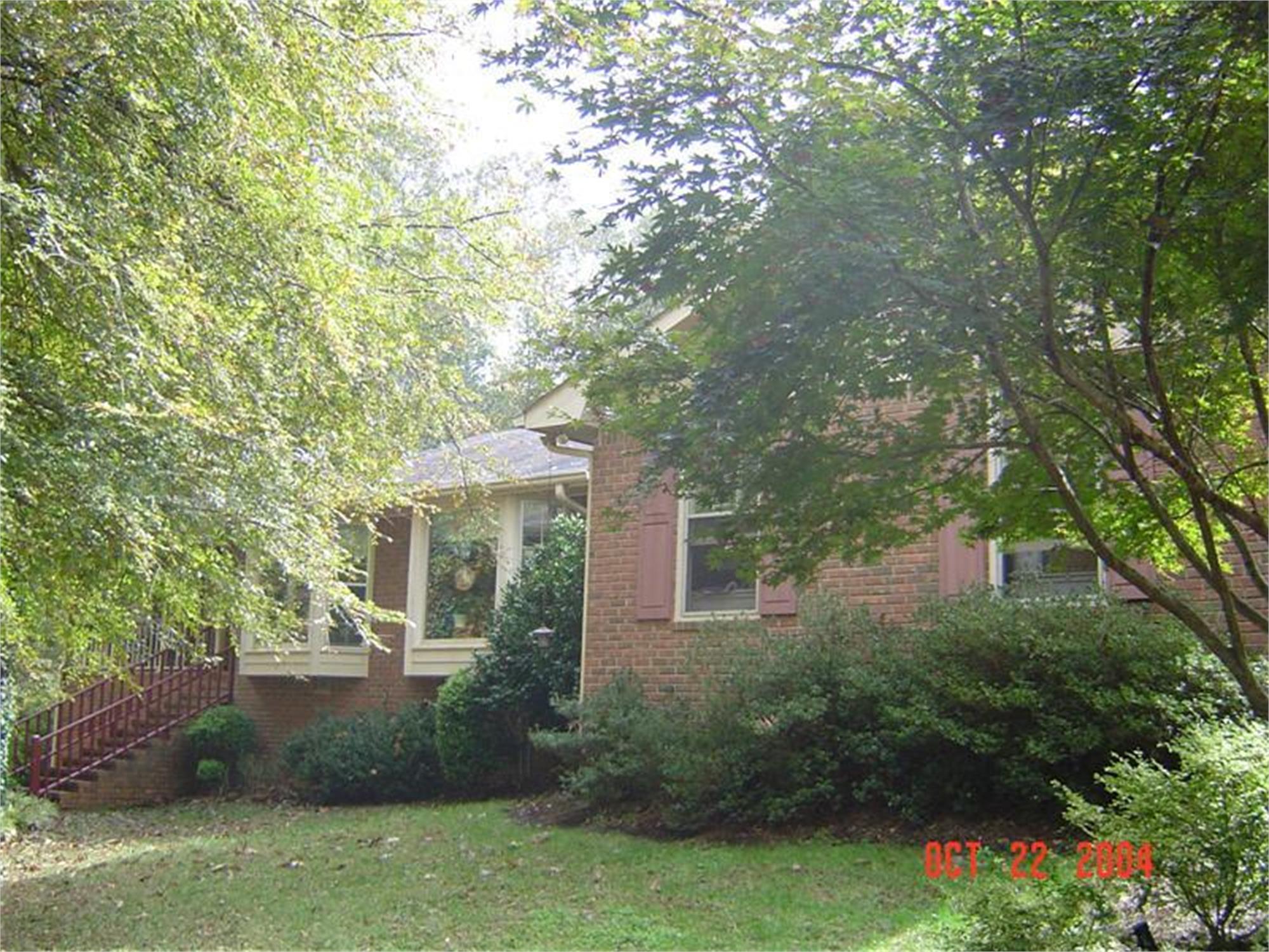 70 Rainey Ridge Dr, Oxford, GA 30054-2640