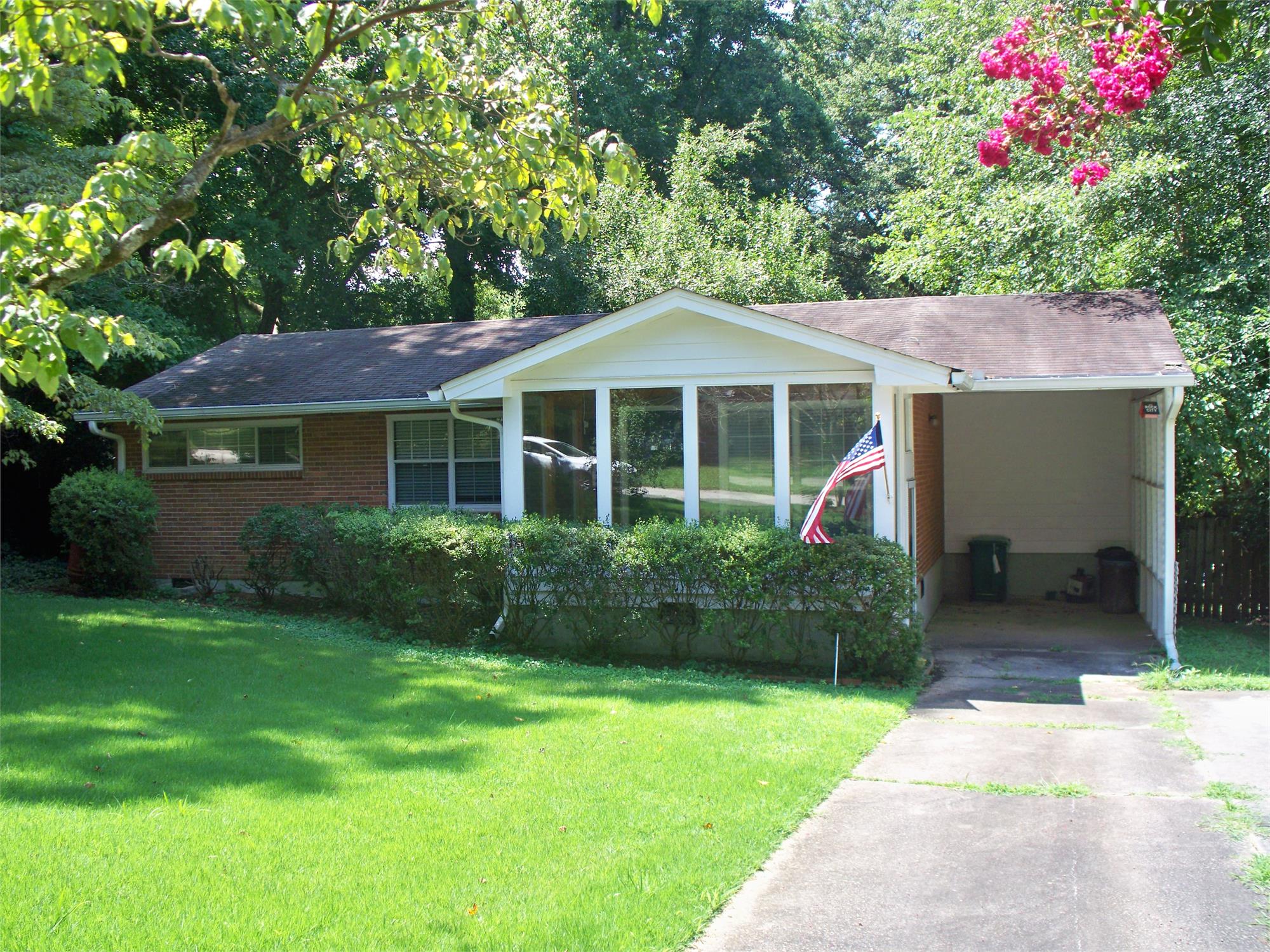 3095 Francine Dr, Decatur, GA 30033-3913