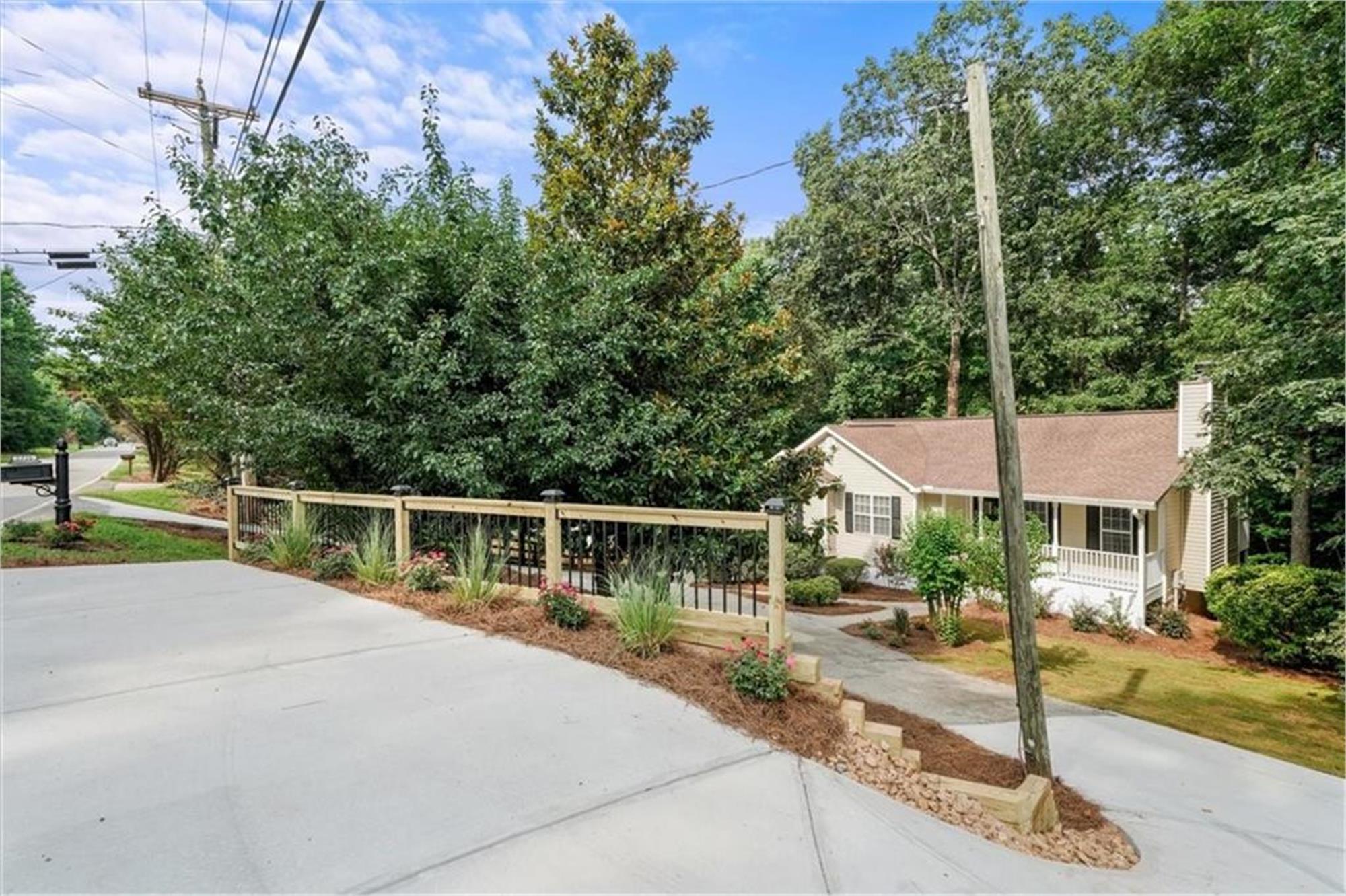 2715 Pilgrim Mill Rd, Cumming, GA 30041-5229