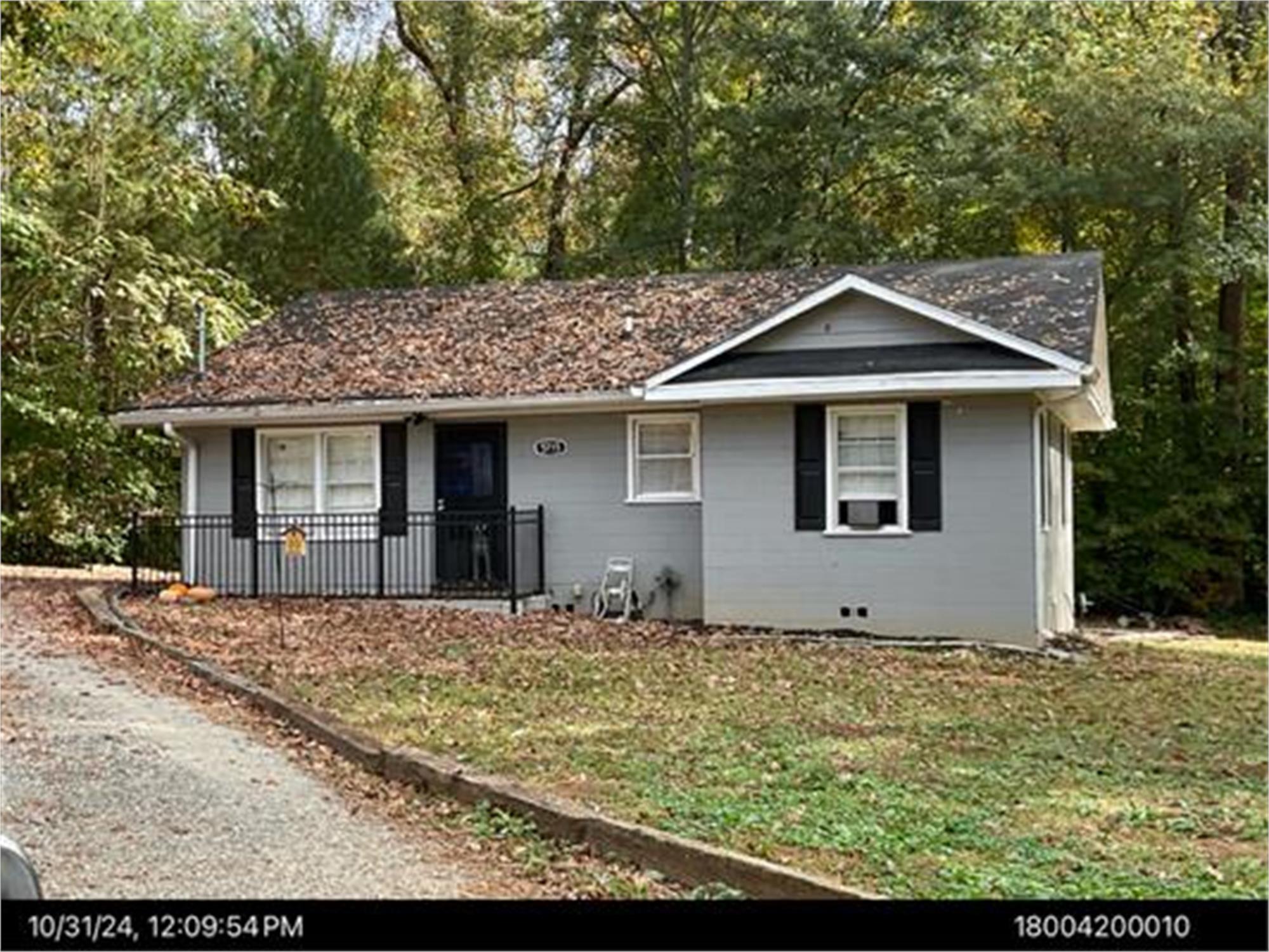5715 Harding Dr, Mableton, GA 30126-2515