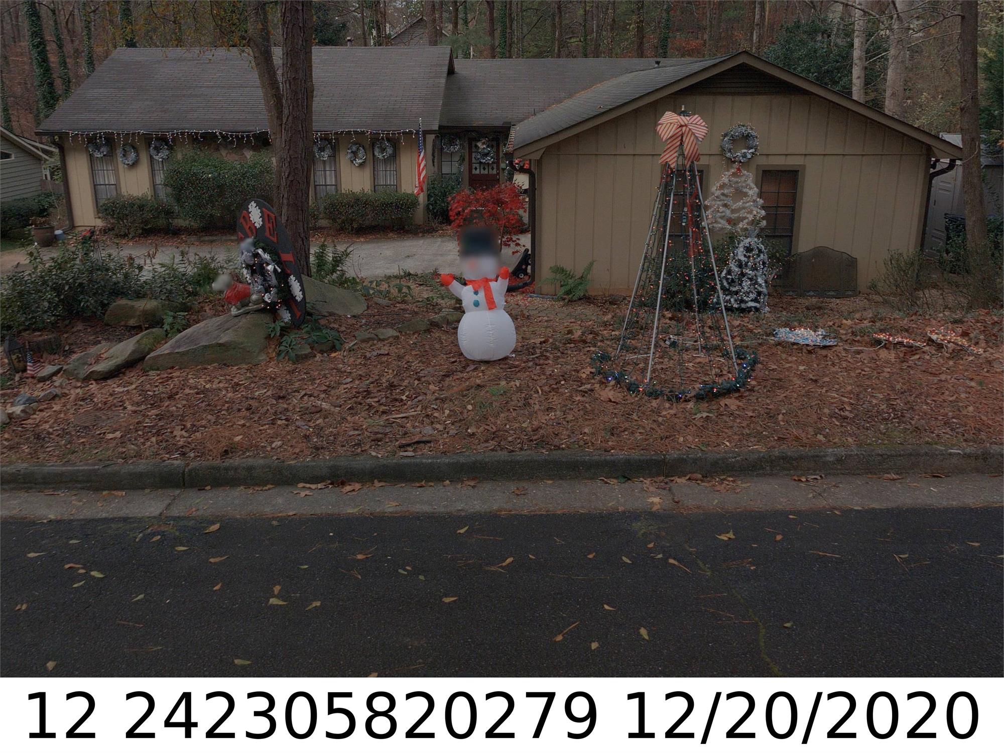 9570 Hillside Dr, Roswell, GA 30076