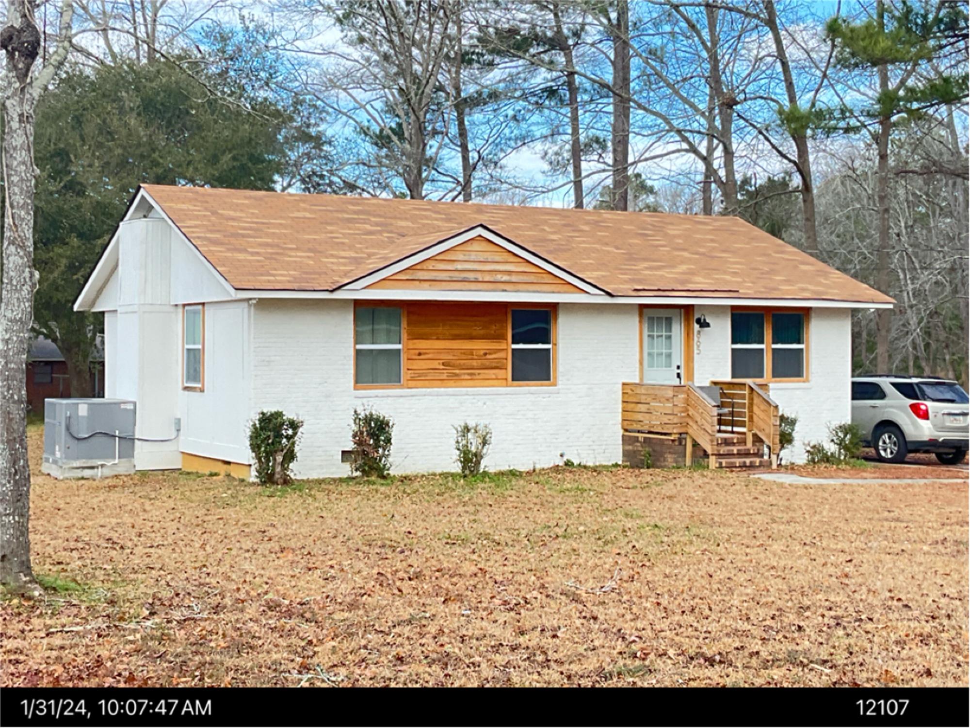 865 Clements St, Thomson, GA 30824-1708