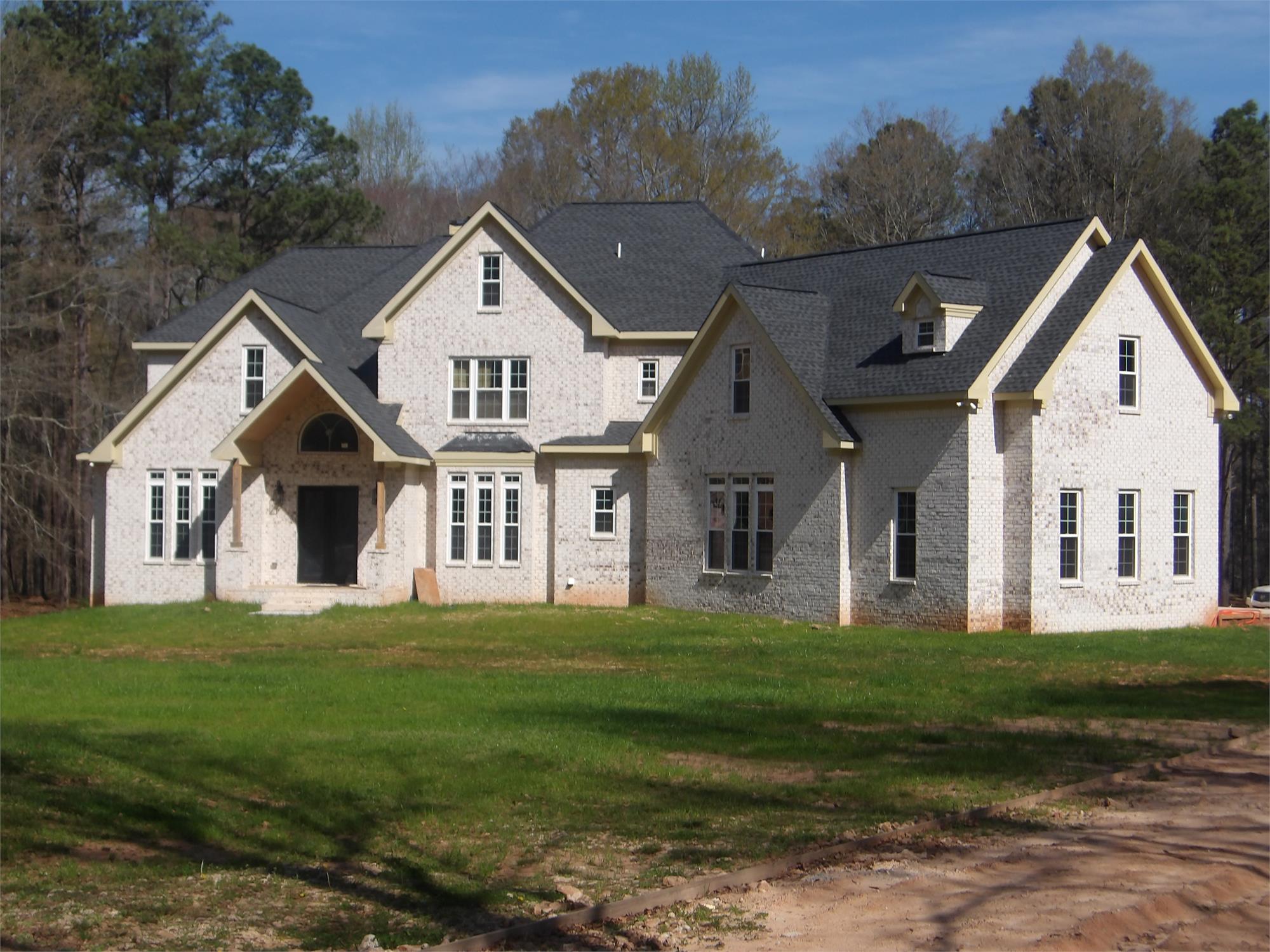 1495 River Cove Rd, Social Circle, GA 30025-4877