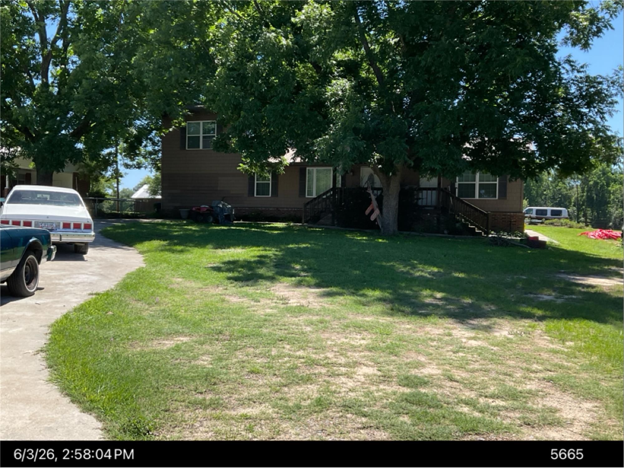 406 Parrish Pond Rd, Twin City, GA 30471-3820
