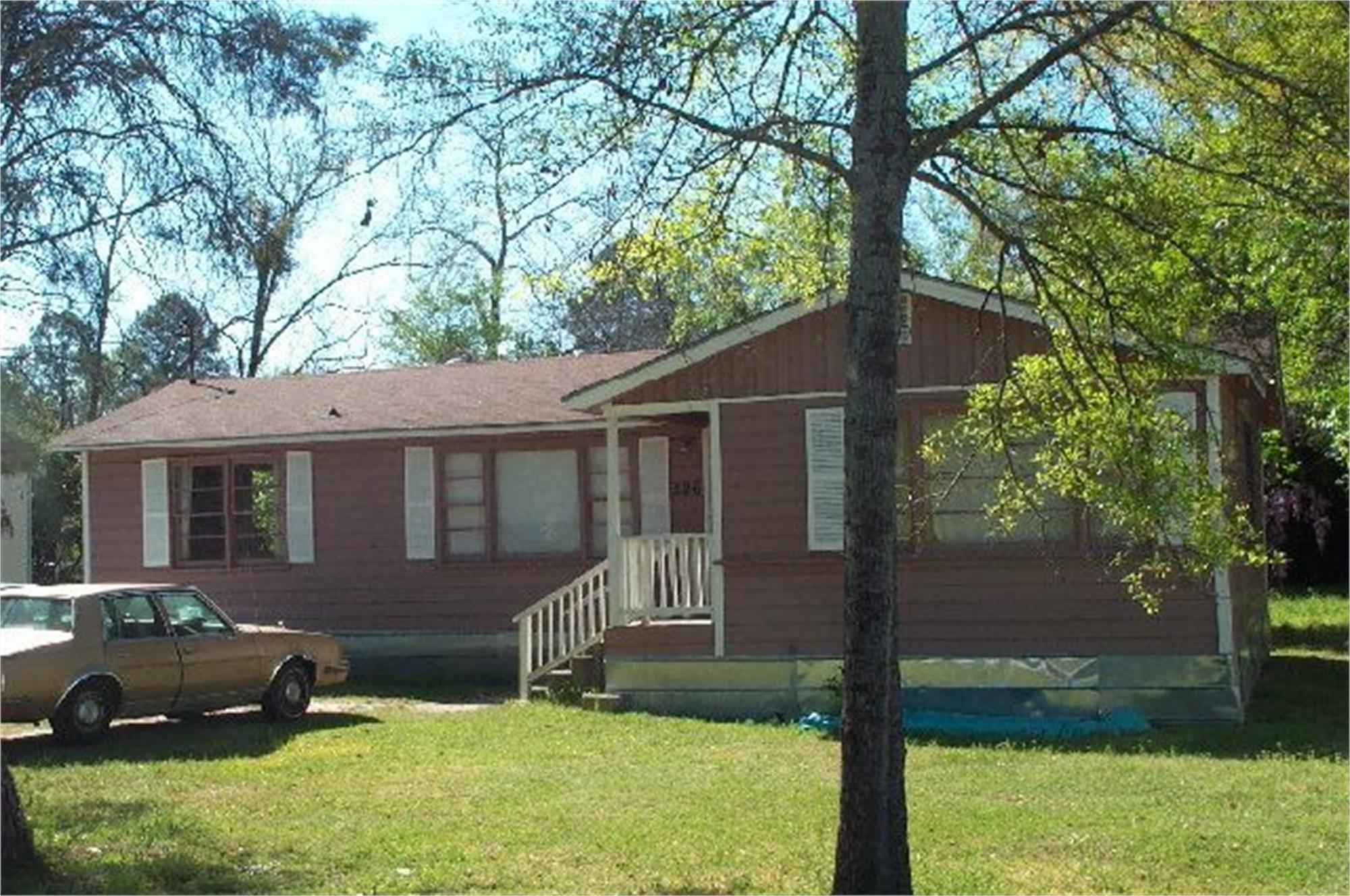 526 Green St, Valdosta, GA 31601-4858