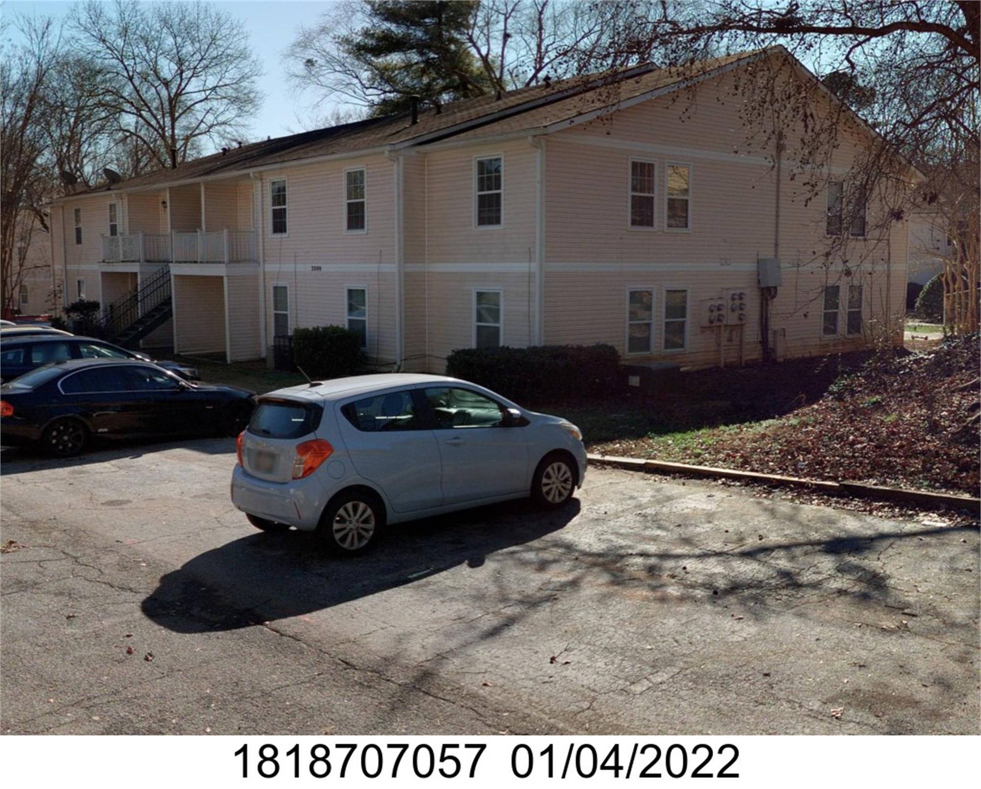 3599 Woodbriar Cir, Tucker, GA 30084-5838