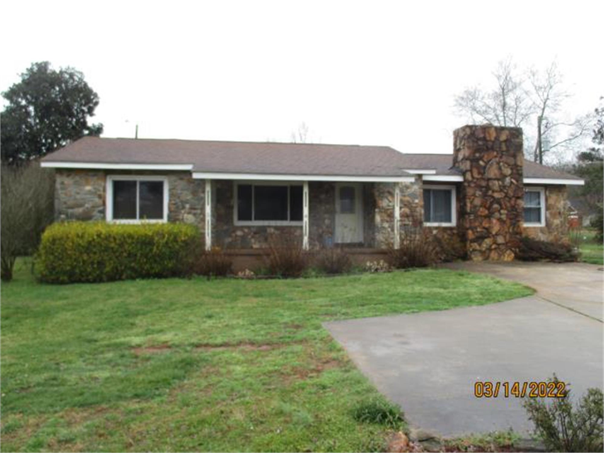 2098 N Highway 113, Carrollton, GA 30117-9304