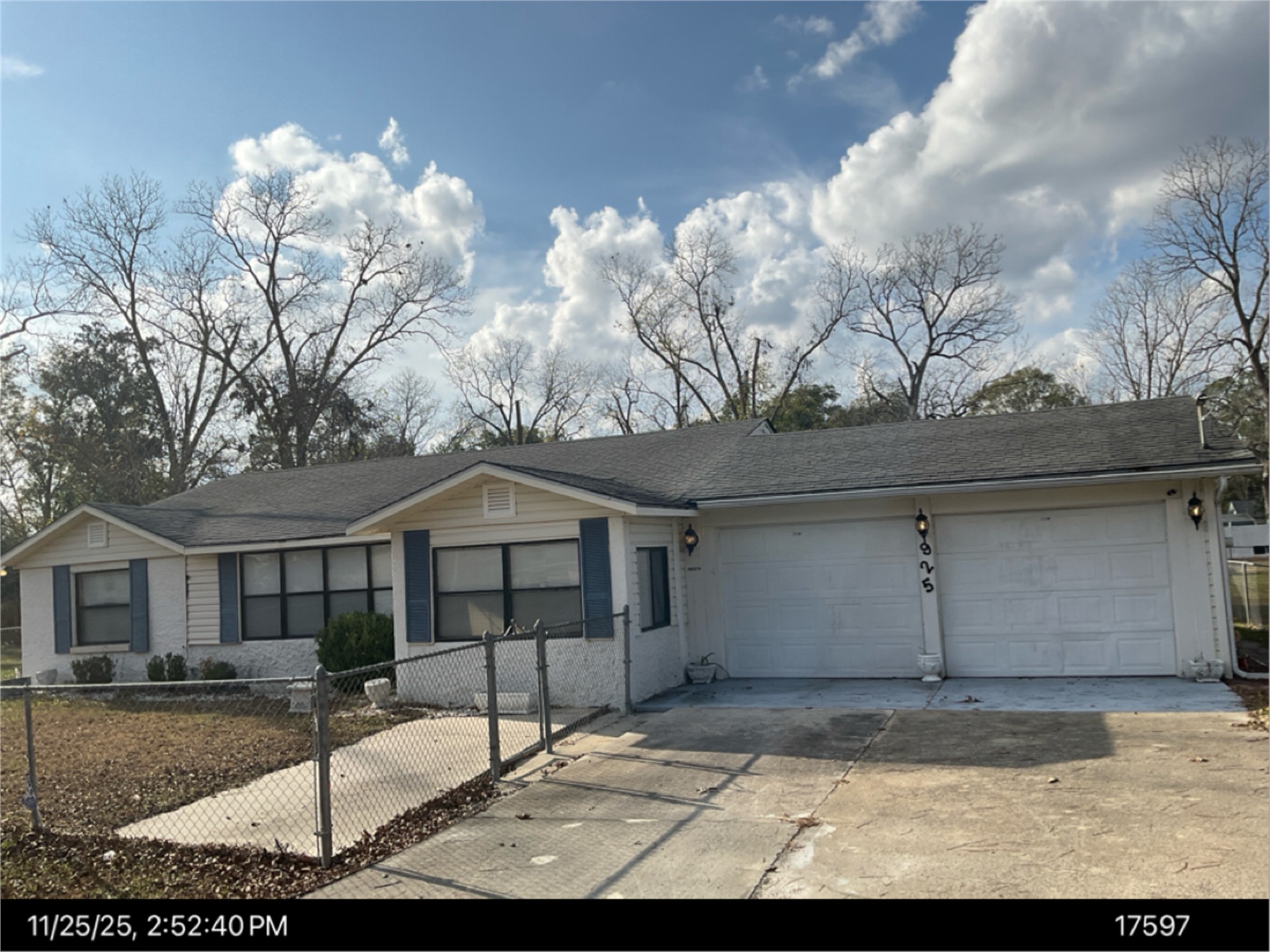 925 Columbus St, Waycross, GA 31503-5812