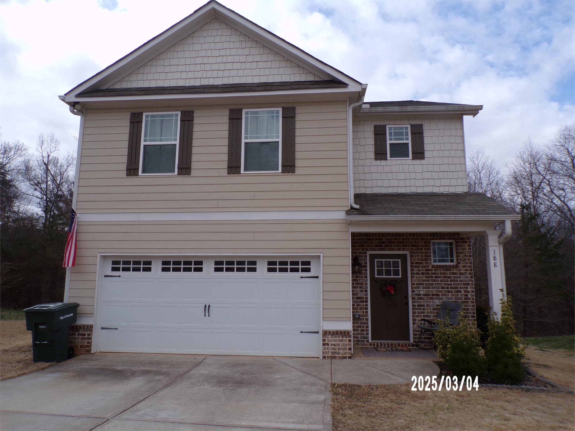 188 Sugar Creek Dr, Cornelia, GA 30531-2745