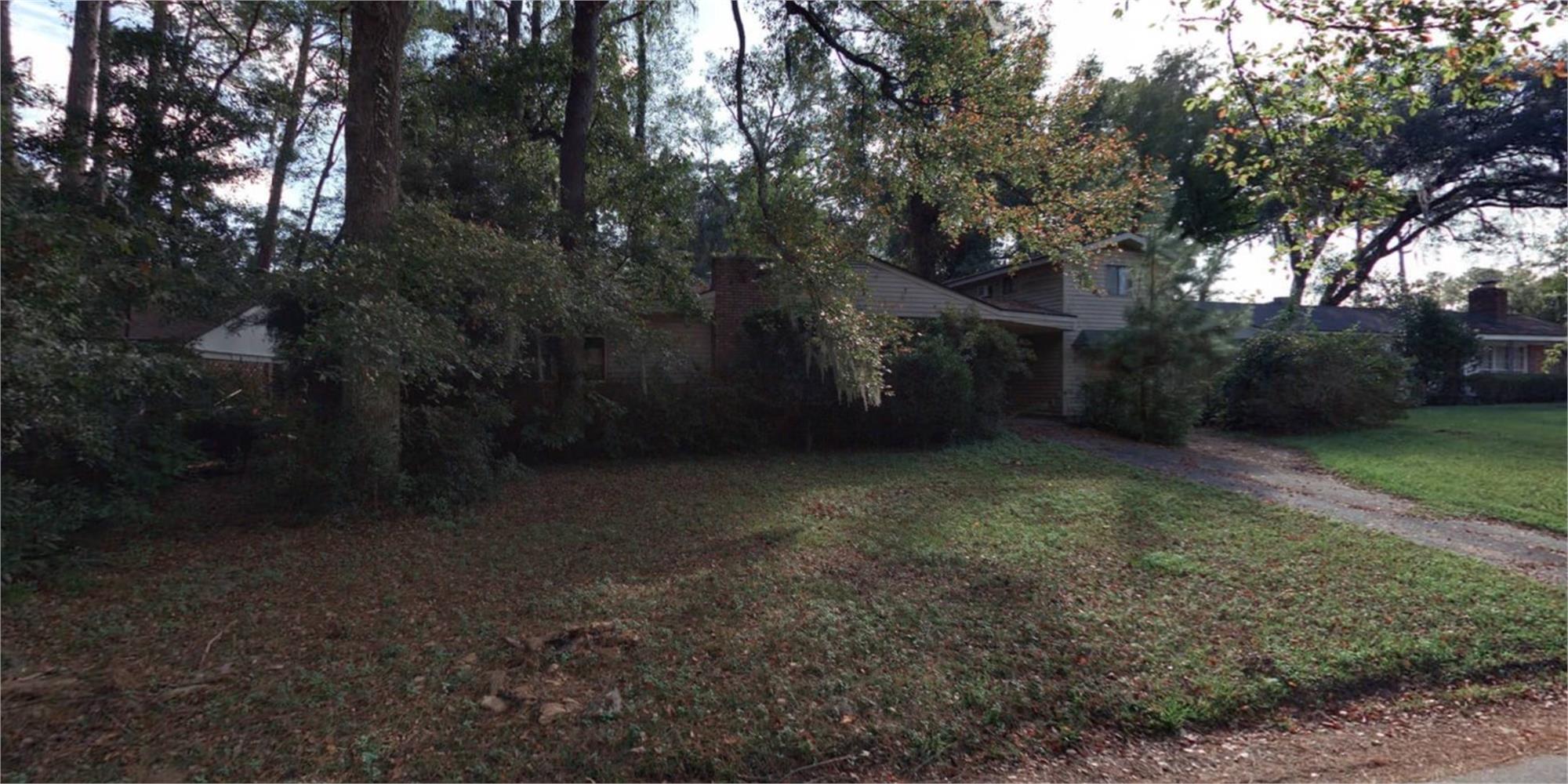 1317 Halcyon Dr, Savannah, GA 31406-6924