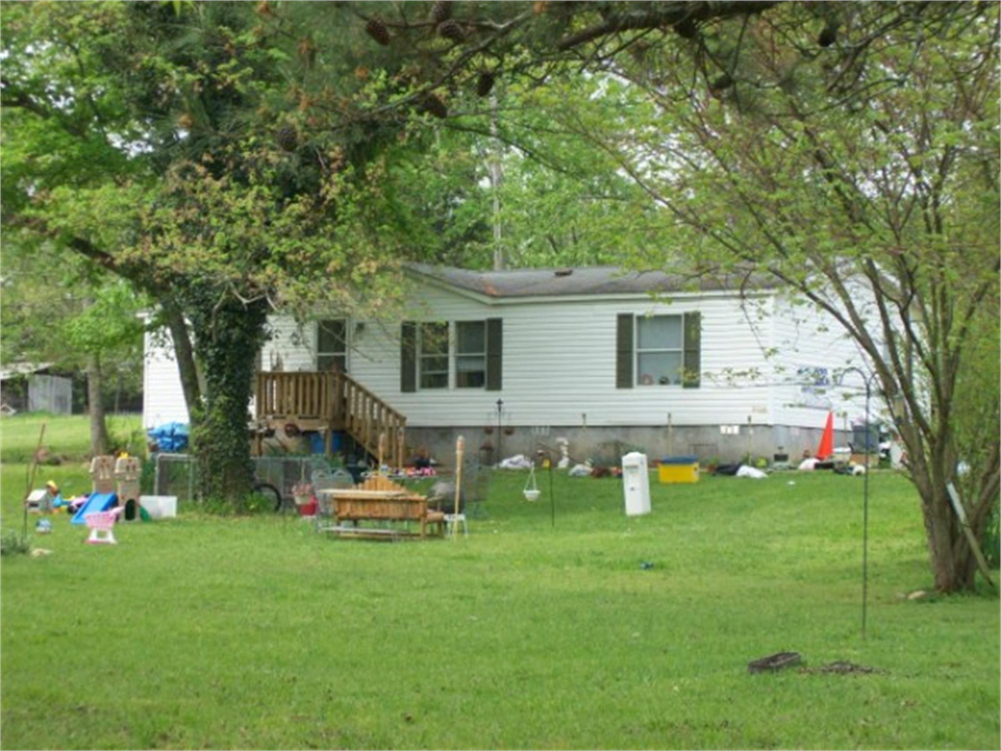 230 H Bond Rd, Chatsworth, GA 30705-5988