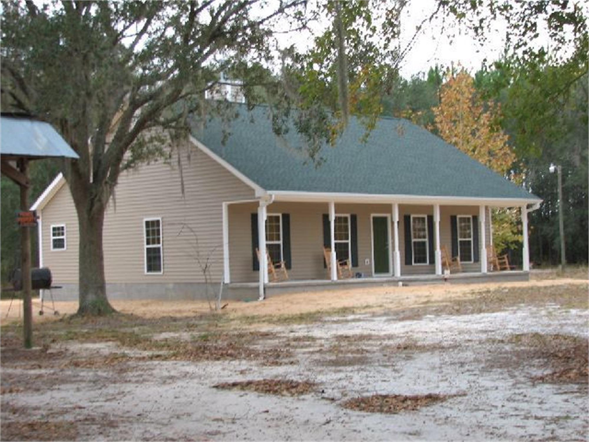 5962 Glenn Rd, Lake Park, GA 31636-2408