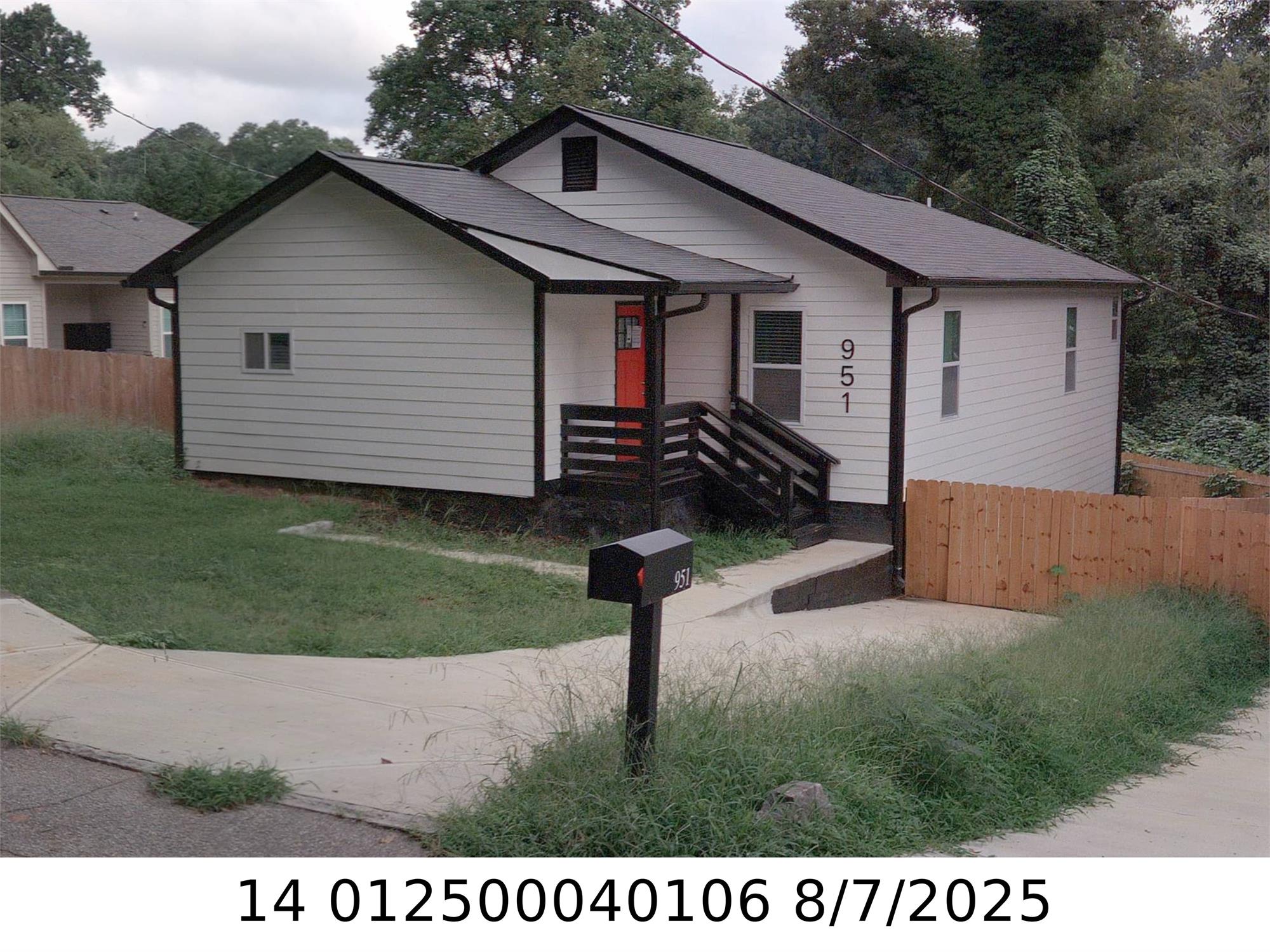 951 Reed Ave, Atlanta, GA 30344-3715