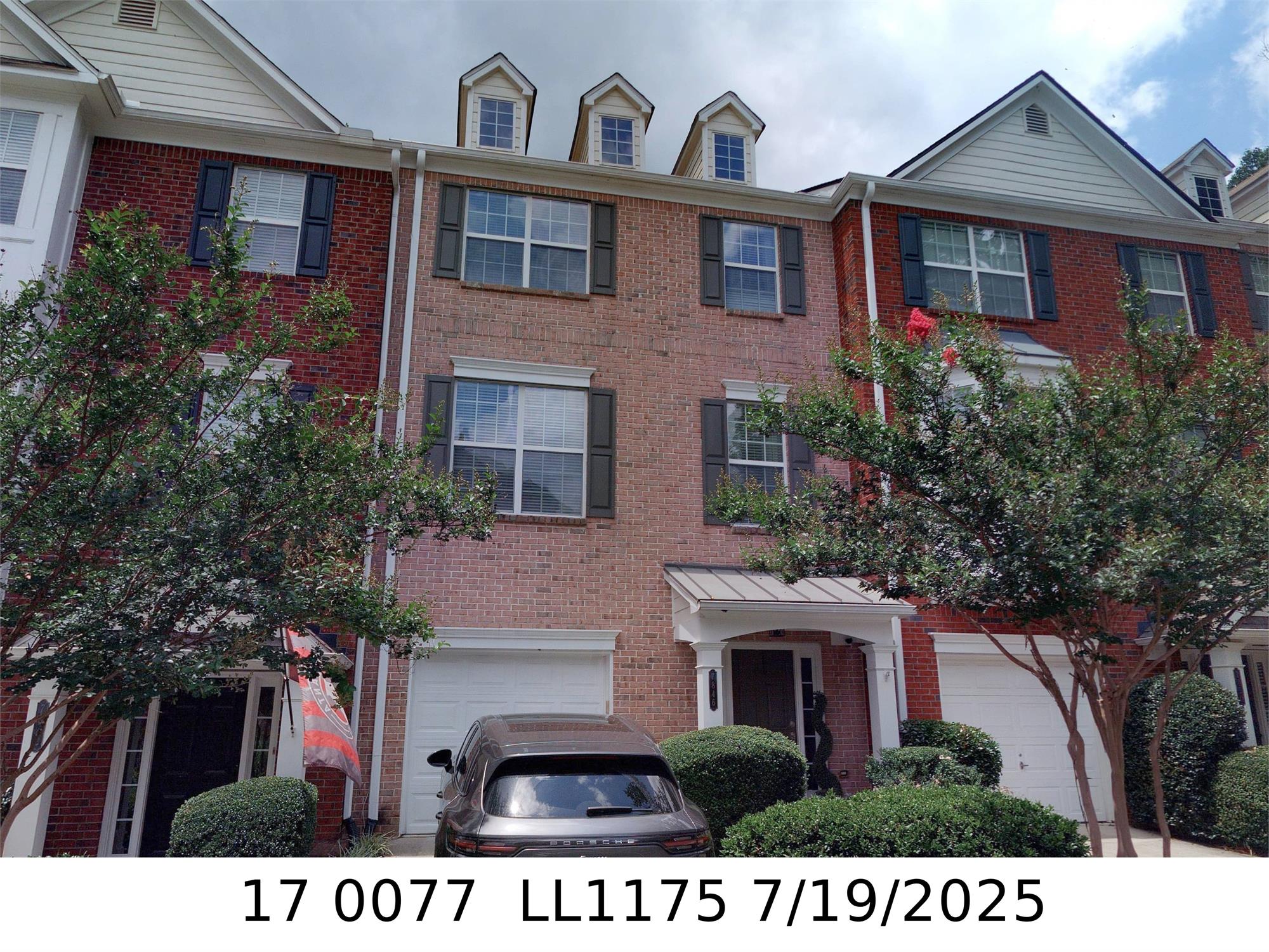 7846 Welsford Pt, Atlanta, GA 30350-5894
