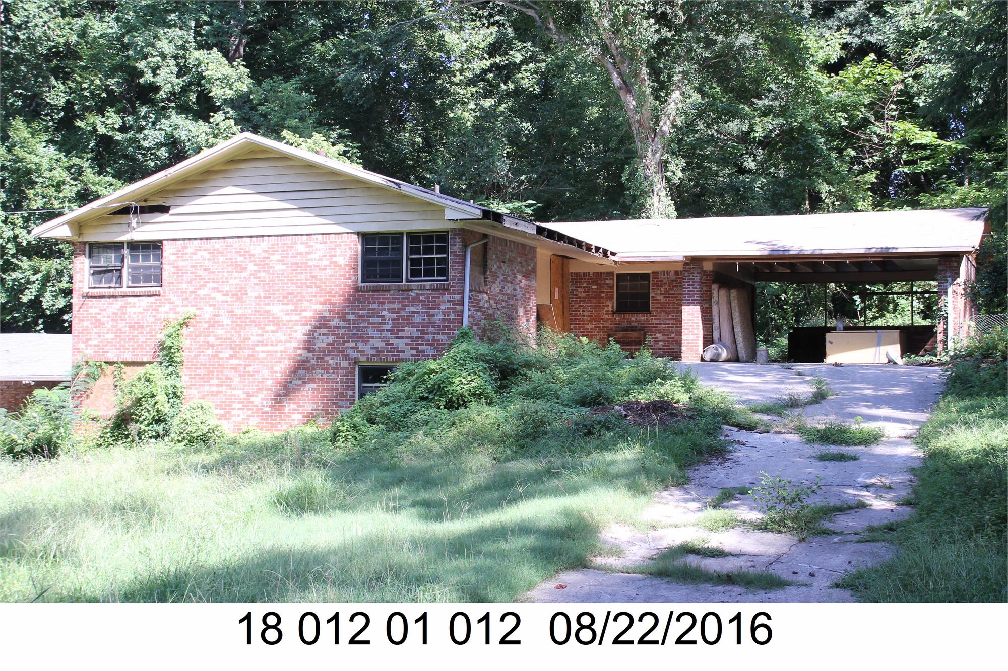 3694 Rockbridge Rd, Stone Mountain, GA 30083-4043