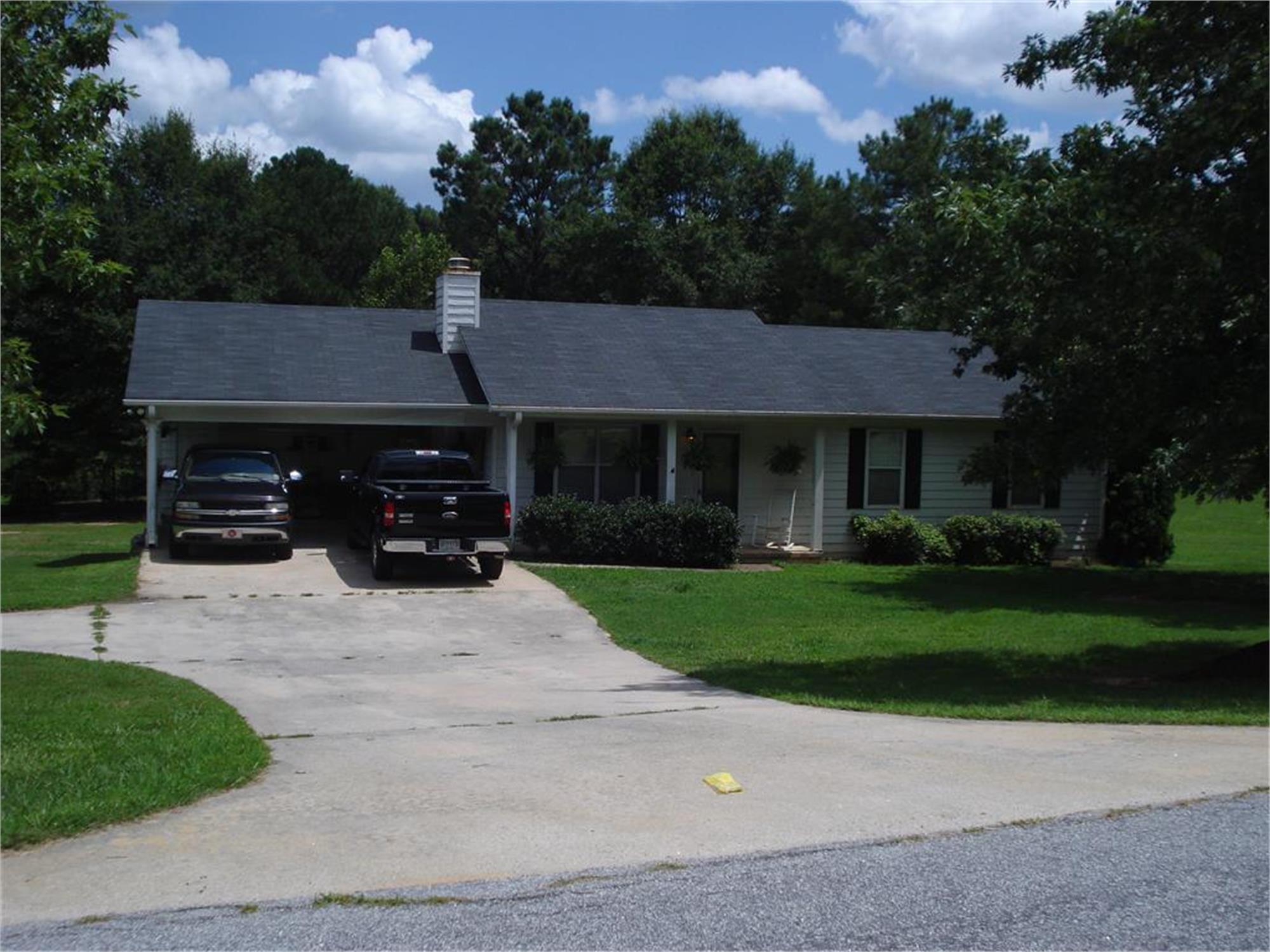 145 Ellis Rd, Oxford, GA 30054-3804
