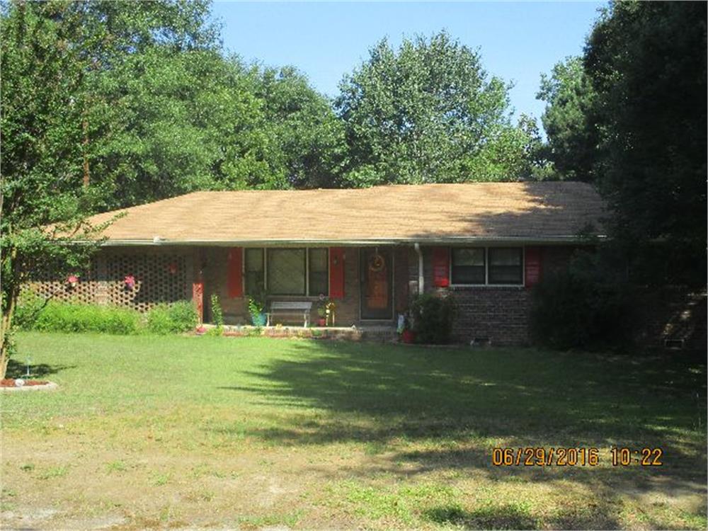 625 Emerald Dr, Villa Rica, GA 30180-2203
