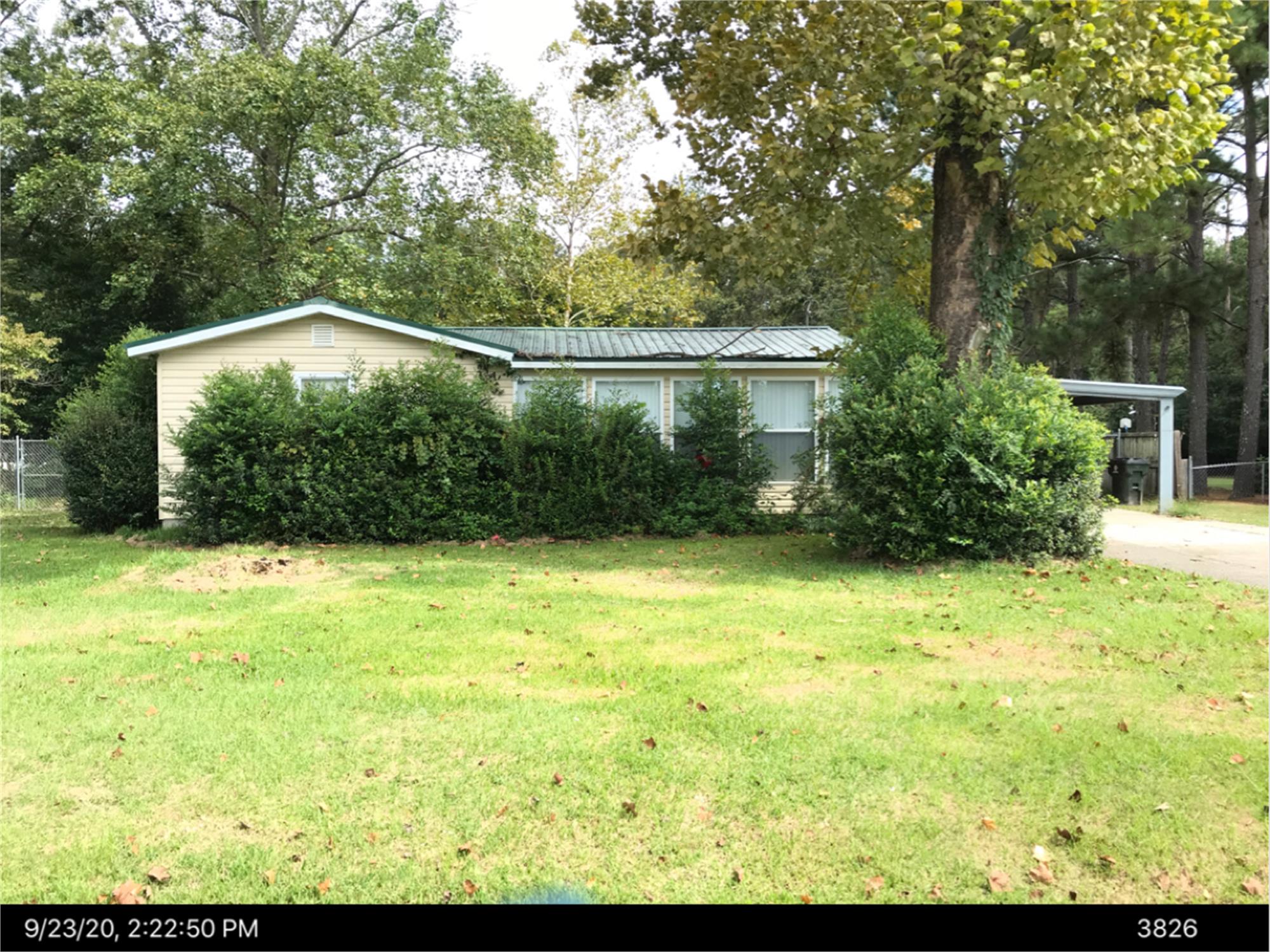 148 Academy Ave N, Leesburg, GA 31763-4322