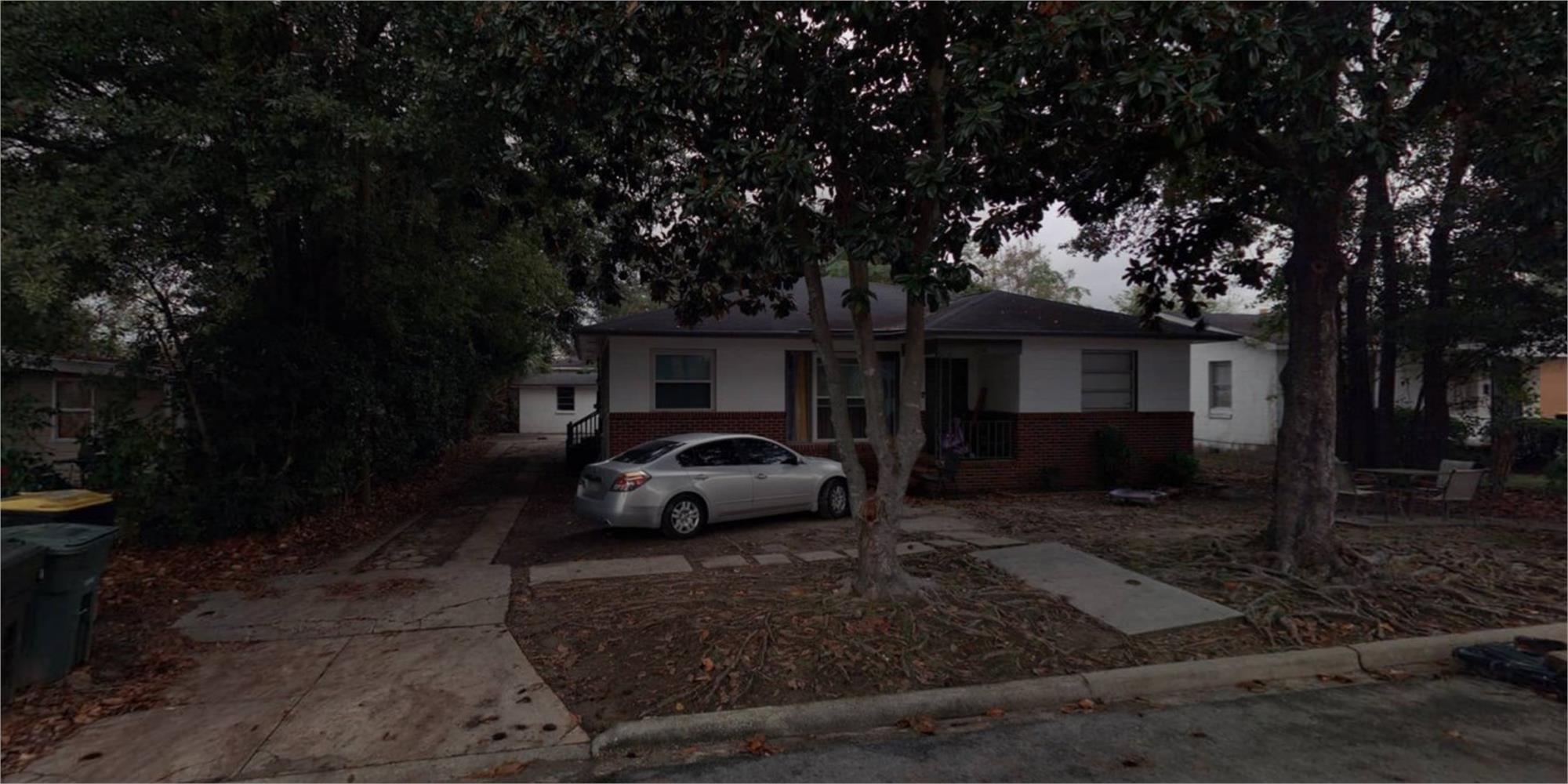 1118 W 49th St, Savannah, GA 31405-1636