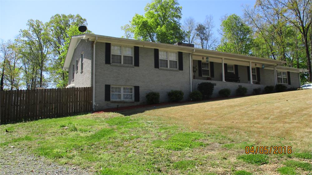 119 Garden Hill Dr, Calhoun, GA 30701-2029