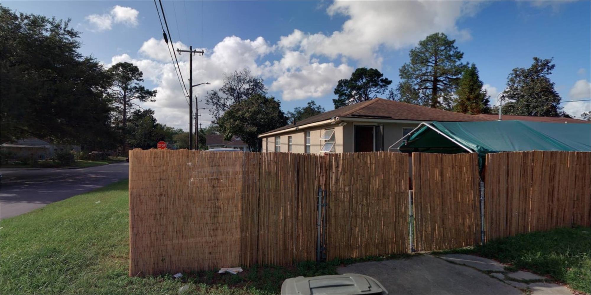 922 Bowden St, Savannah, GA 31415-5340