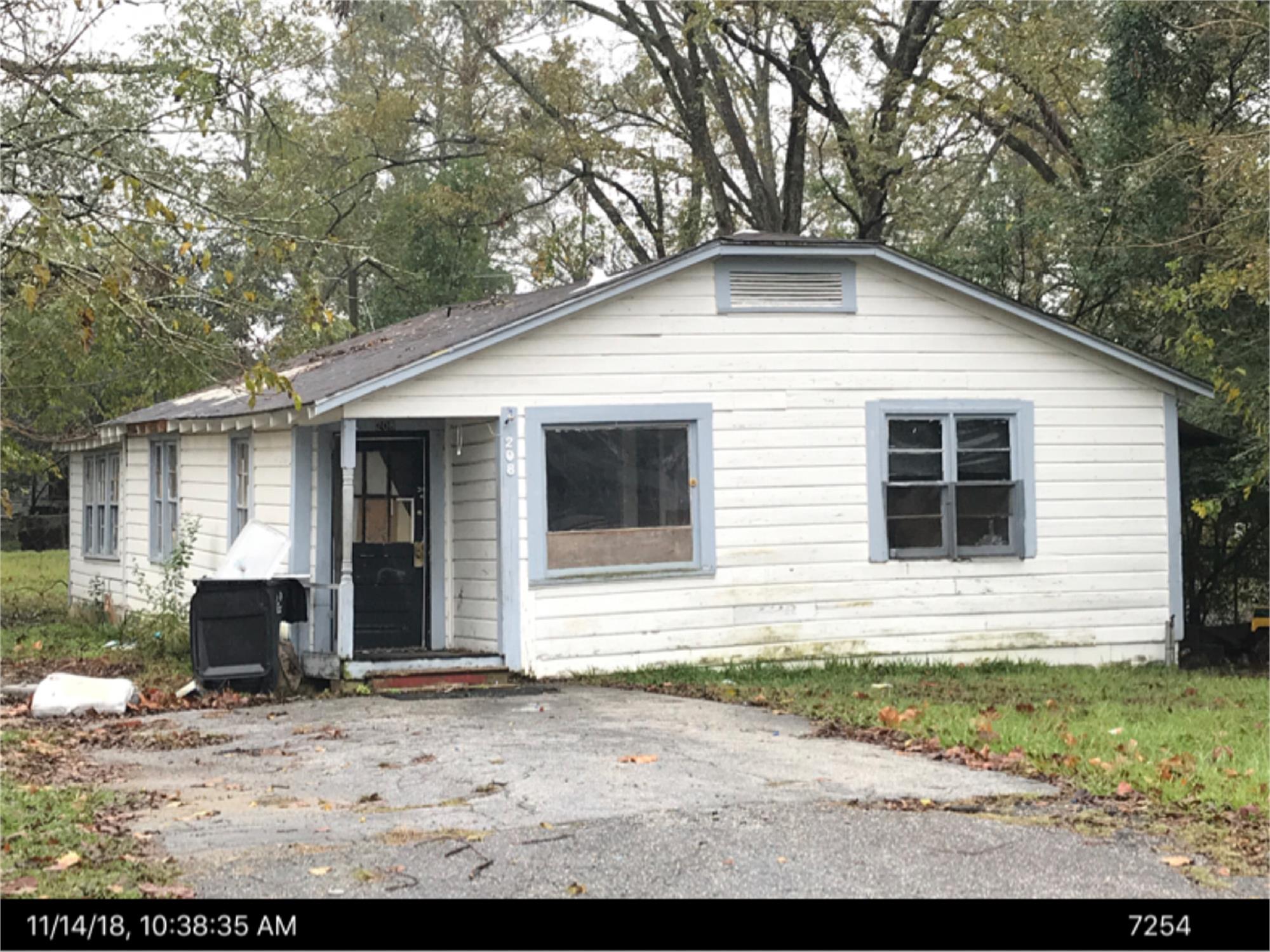 208 19th Ave E, Cordele, GA 31015-1645