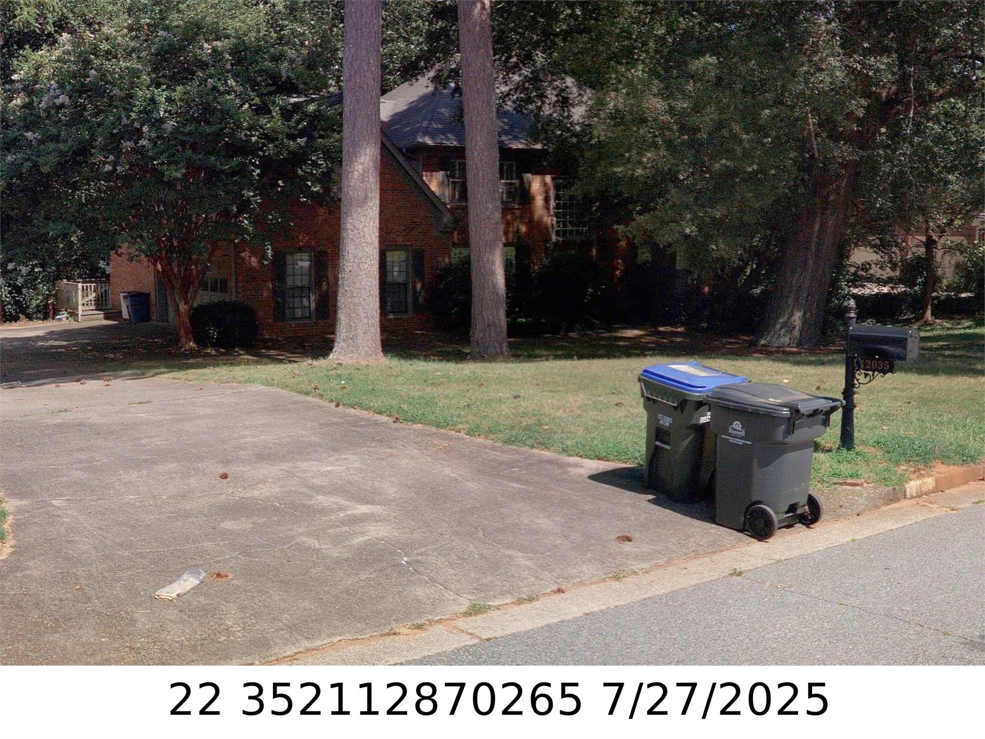12035 Magnolia Crescent Dr, Roswell, GA 30075-1467