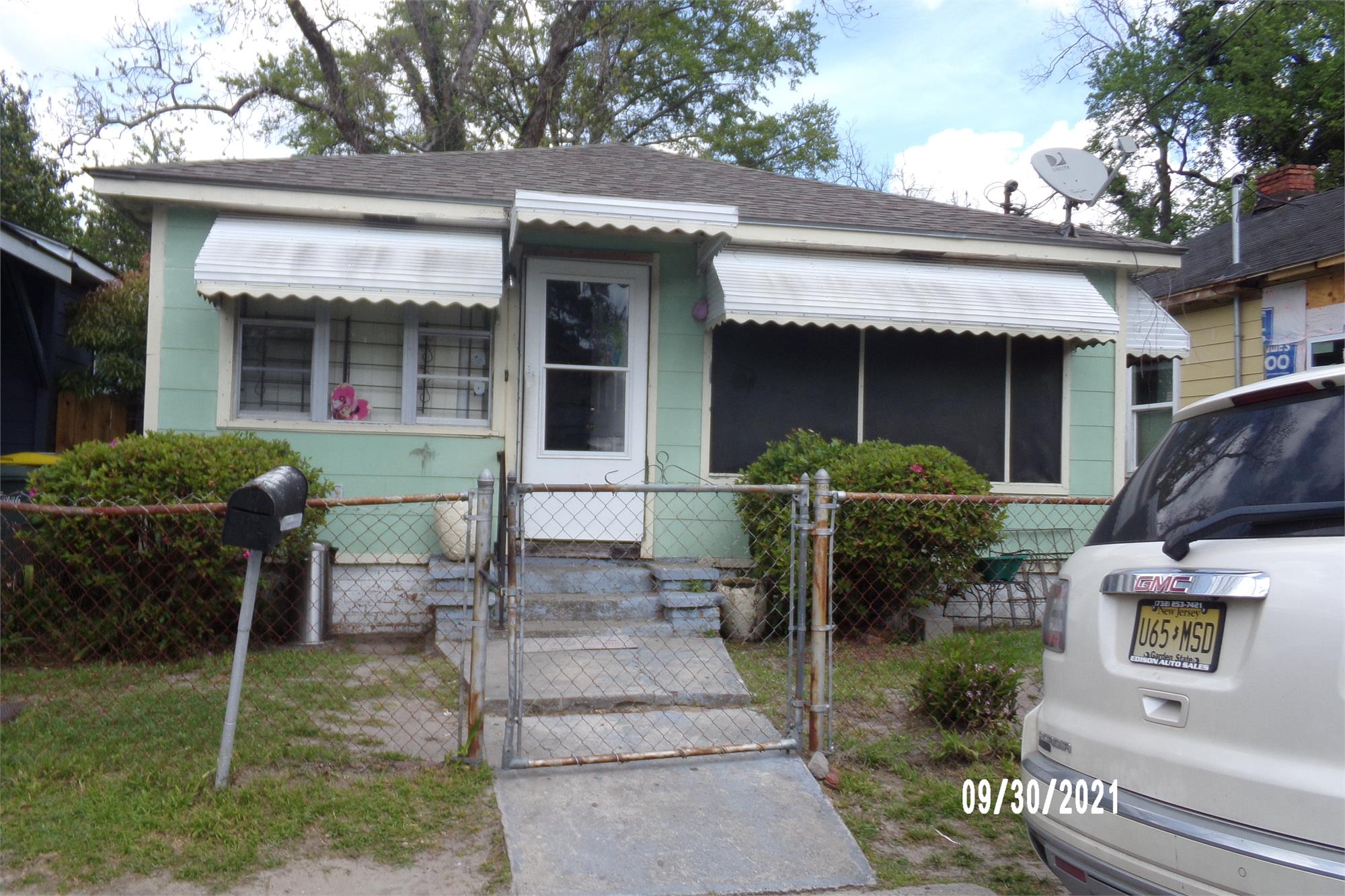 2024 Eppinger St, Savannah, GA 31415-1826