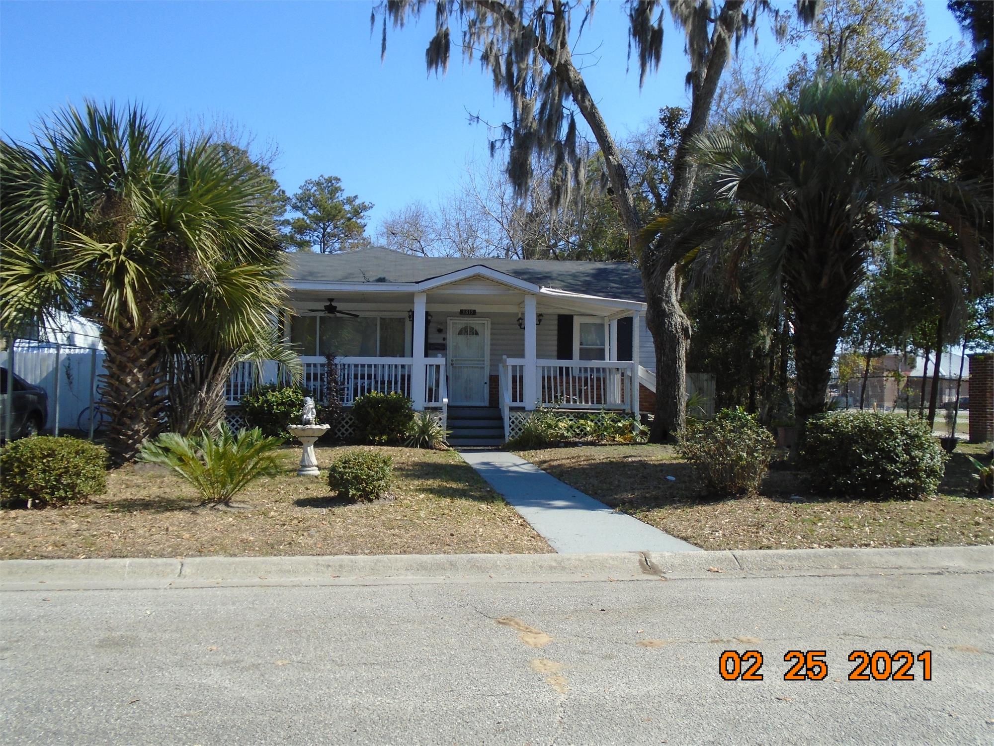3815 Skidaway Rd, Savannah, GA 31404-5227