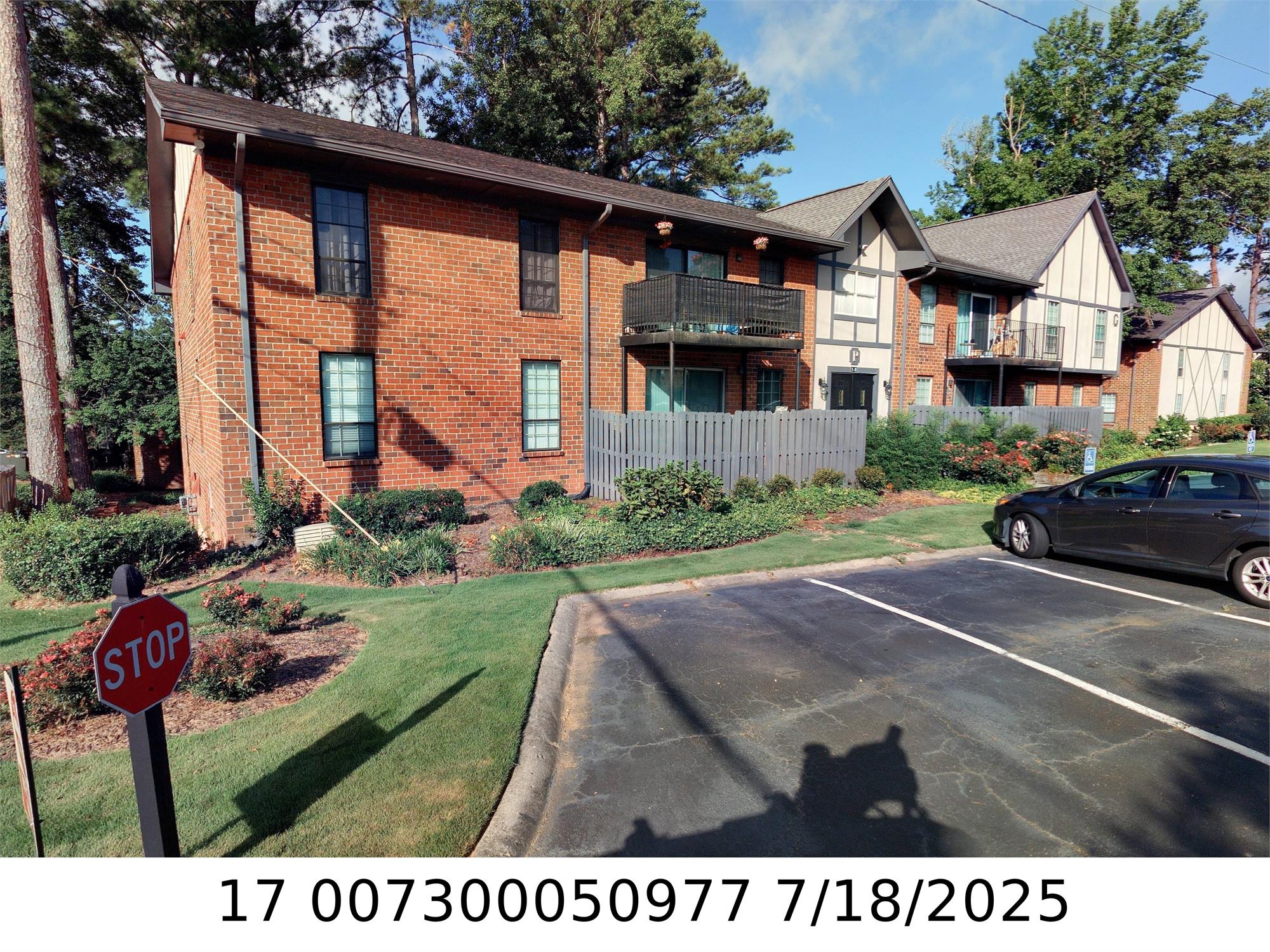 6851 Roswell Rd, Atlanta, GA 30328-2400