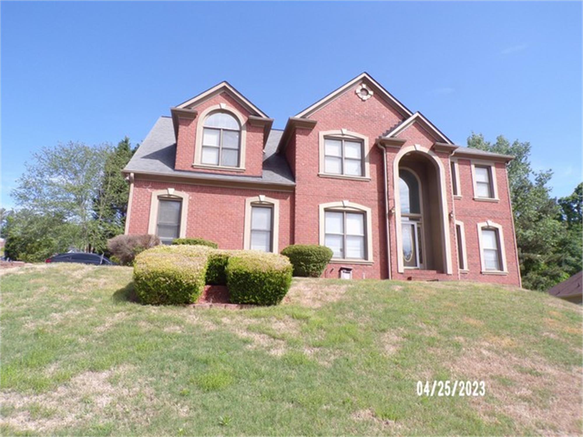 2949 Sunset View Cir Ne, Suwanee, GA 30024-3585