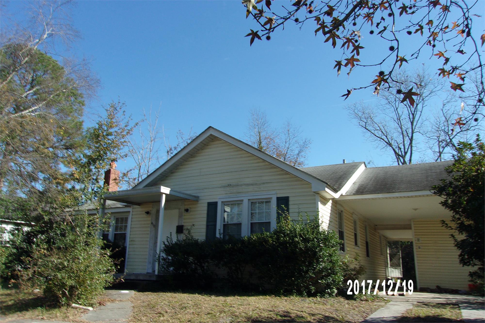 412 Lawton Ave, Savannah, GA 31404-1744