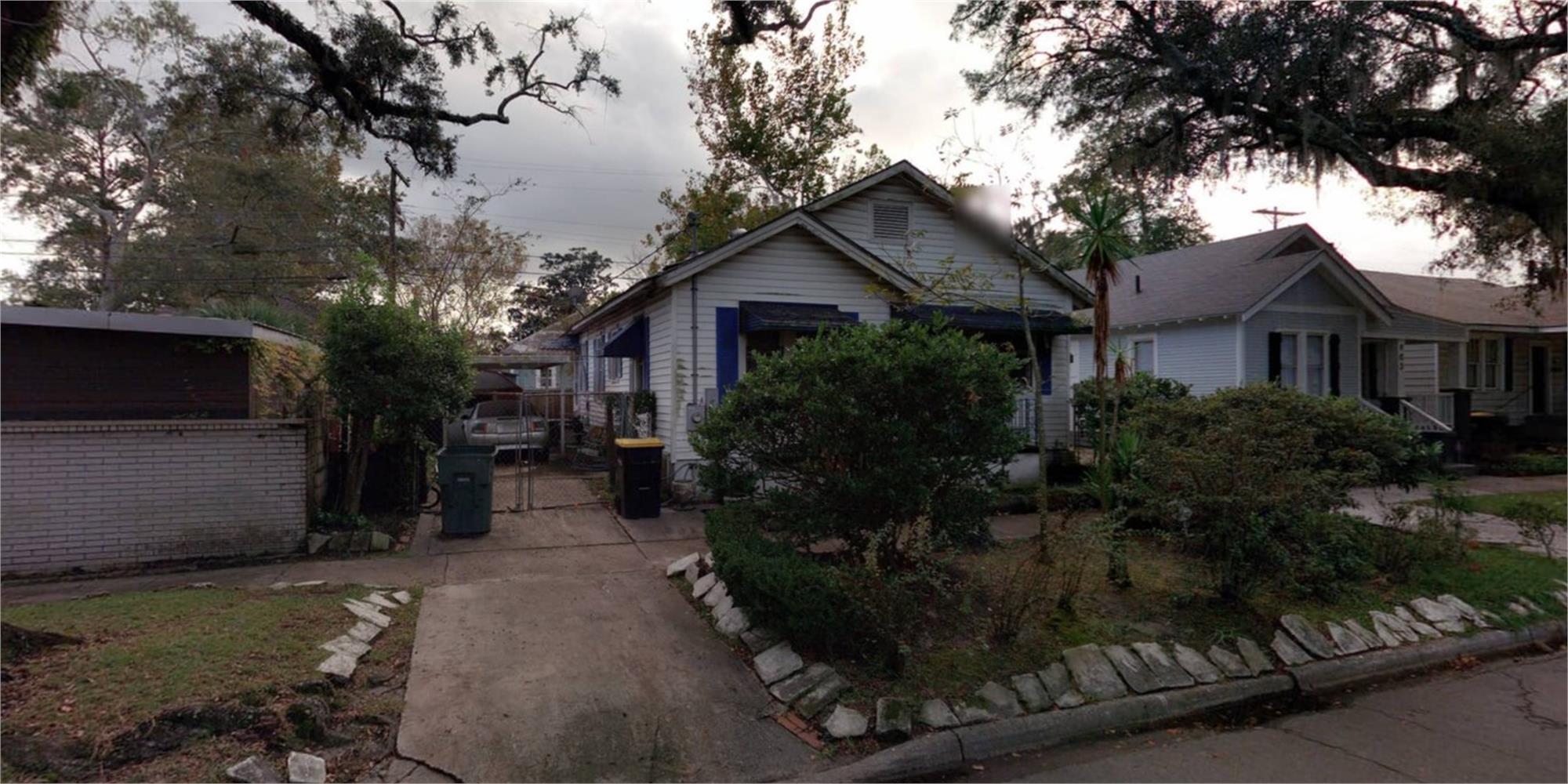 905 E 37th St, Savannah, GA 31401-9213