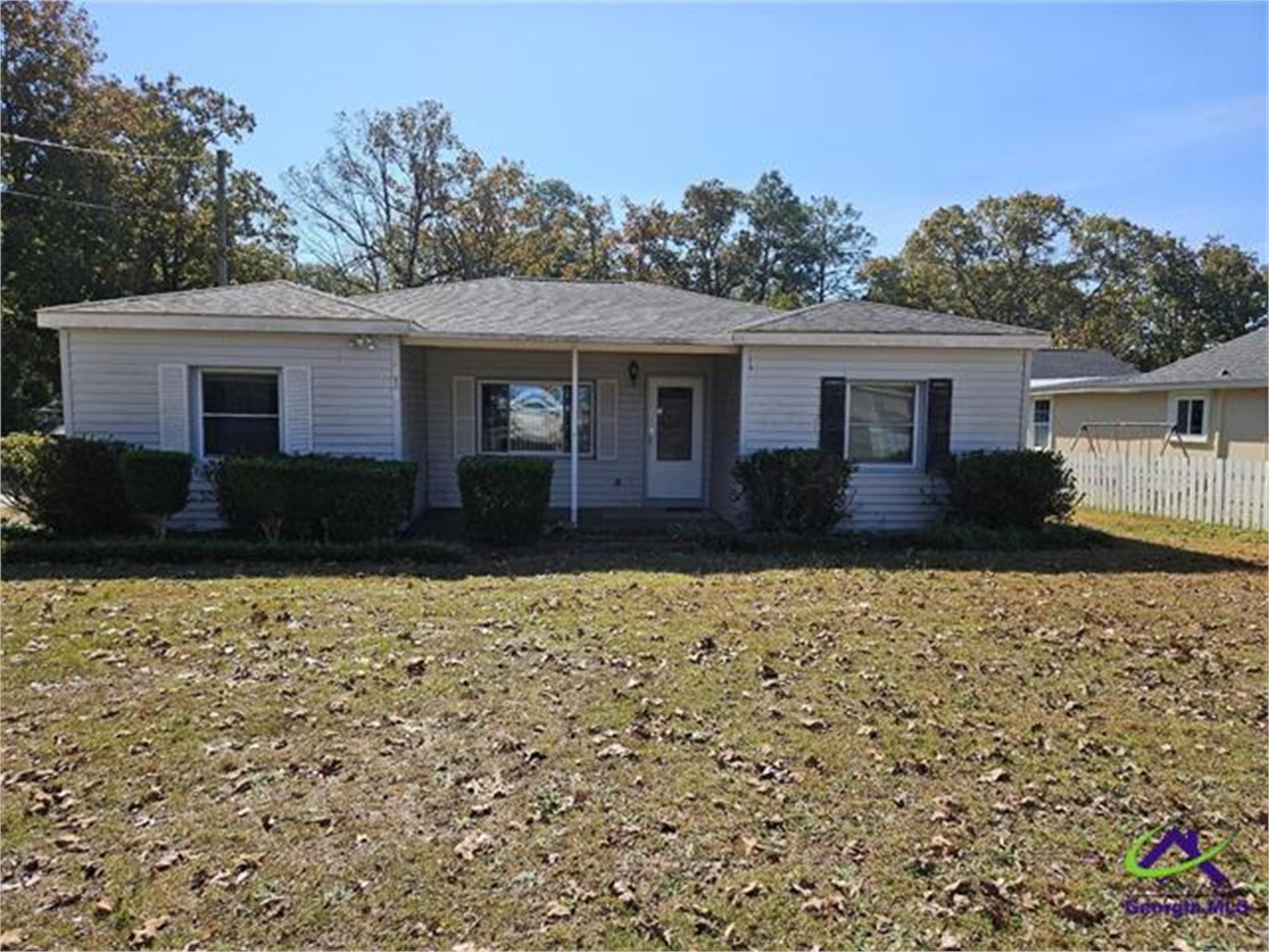 215 Sunset Dr, Warner Robins, GA 31088-4170