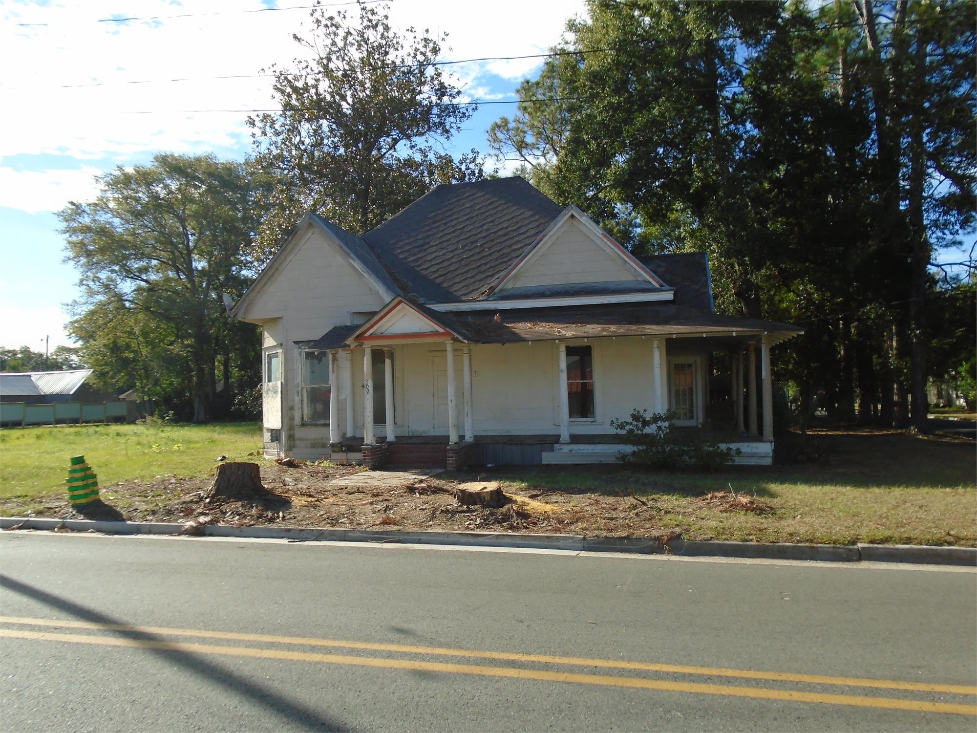 302 4th Avenue Southeast, Moultrie, GA 31768