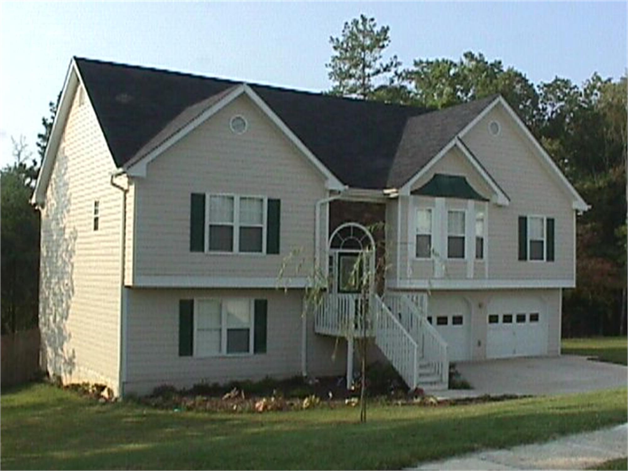 2575 Fort Daniels Dr, Dacula, GA 30019-3043