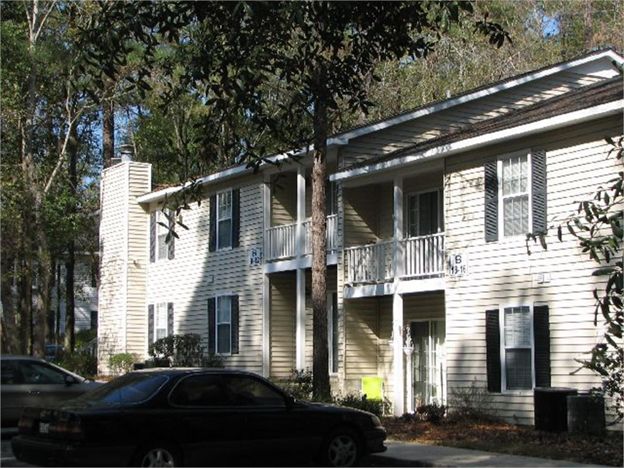 2092 S Sherwood Dr, Valdosta, GA 31602-2229