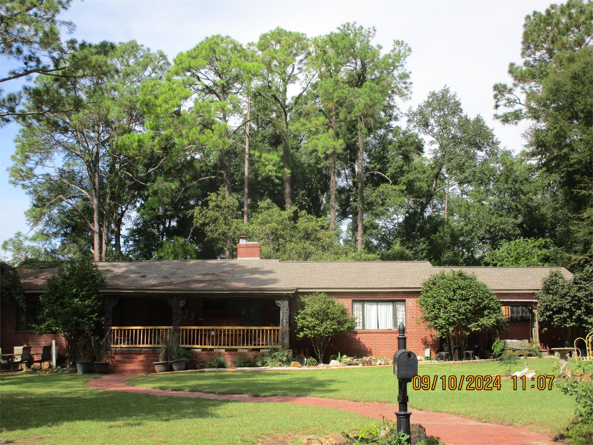906 Elizabeth Pl, Bainbridge, GA 39819-4728