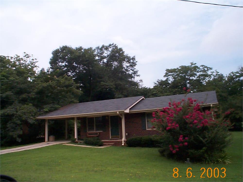 213 Bellview St, Winder, GA 30680-1706