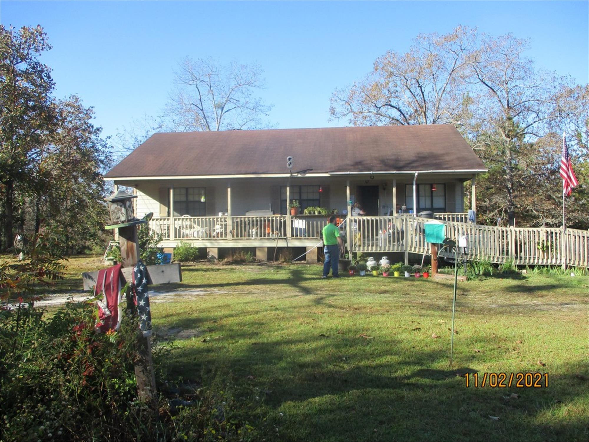 324 Lake Richardson Dr, Fort Valley, GA 31030-9416
