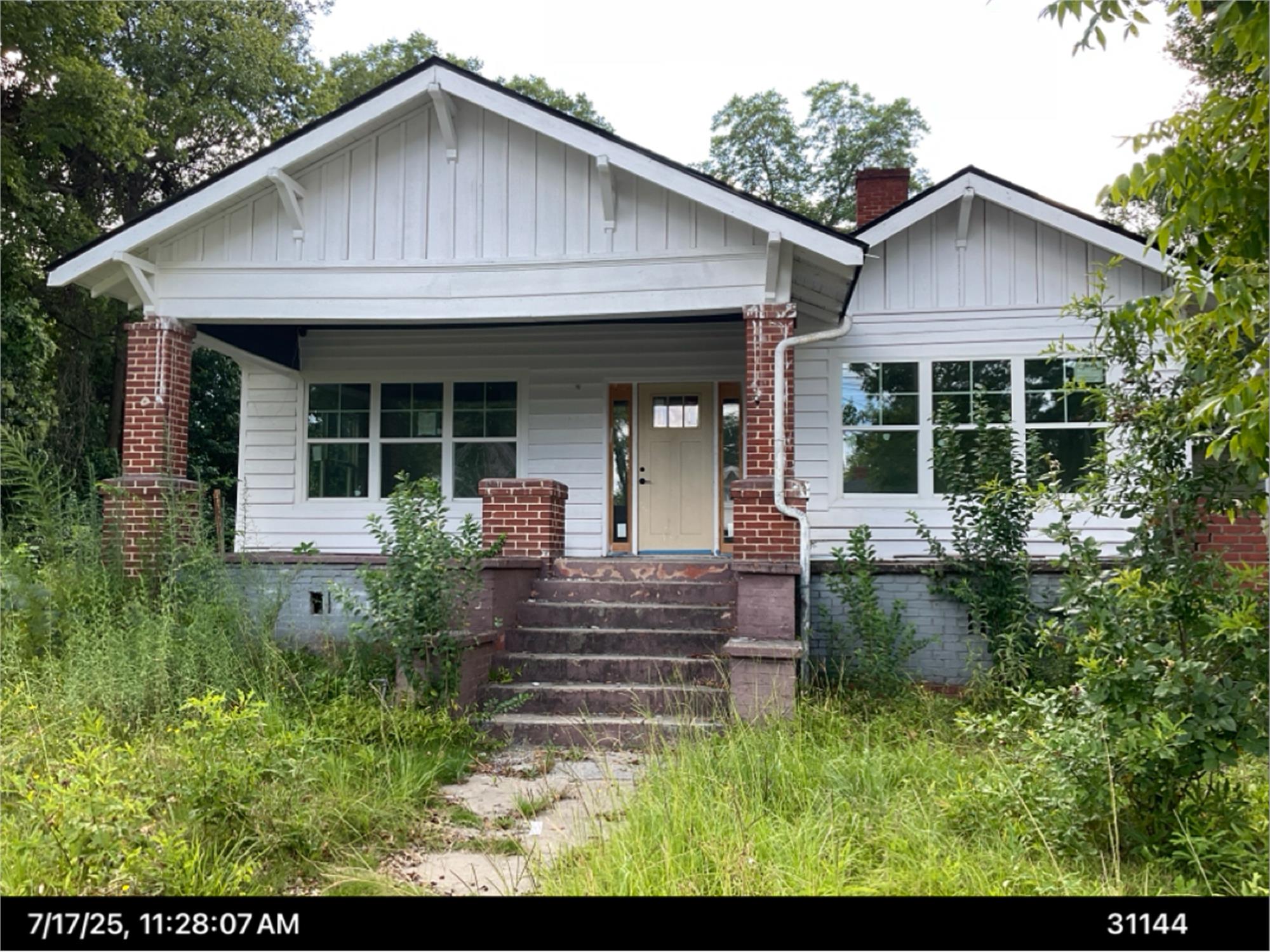 1336 Hillyer Ave, Macon, GA 31204-4627