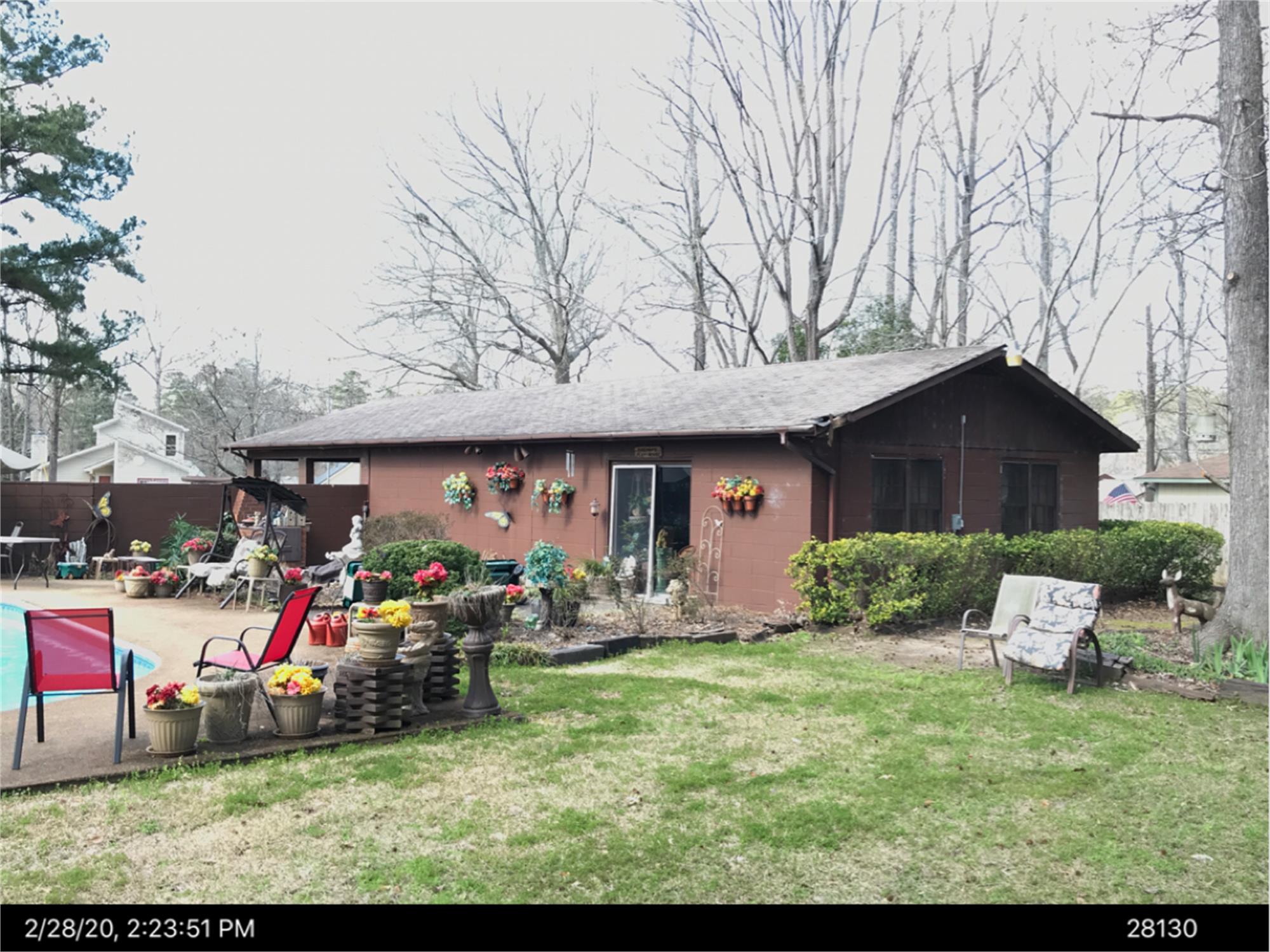 882 N Confederate Dr, Macon, GA 31220-2833