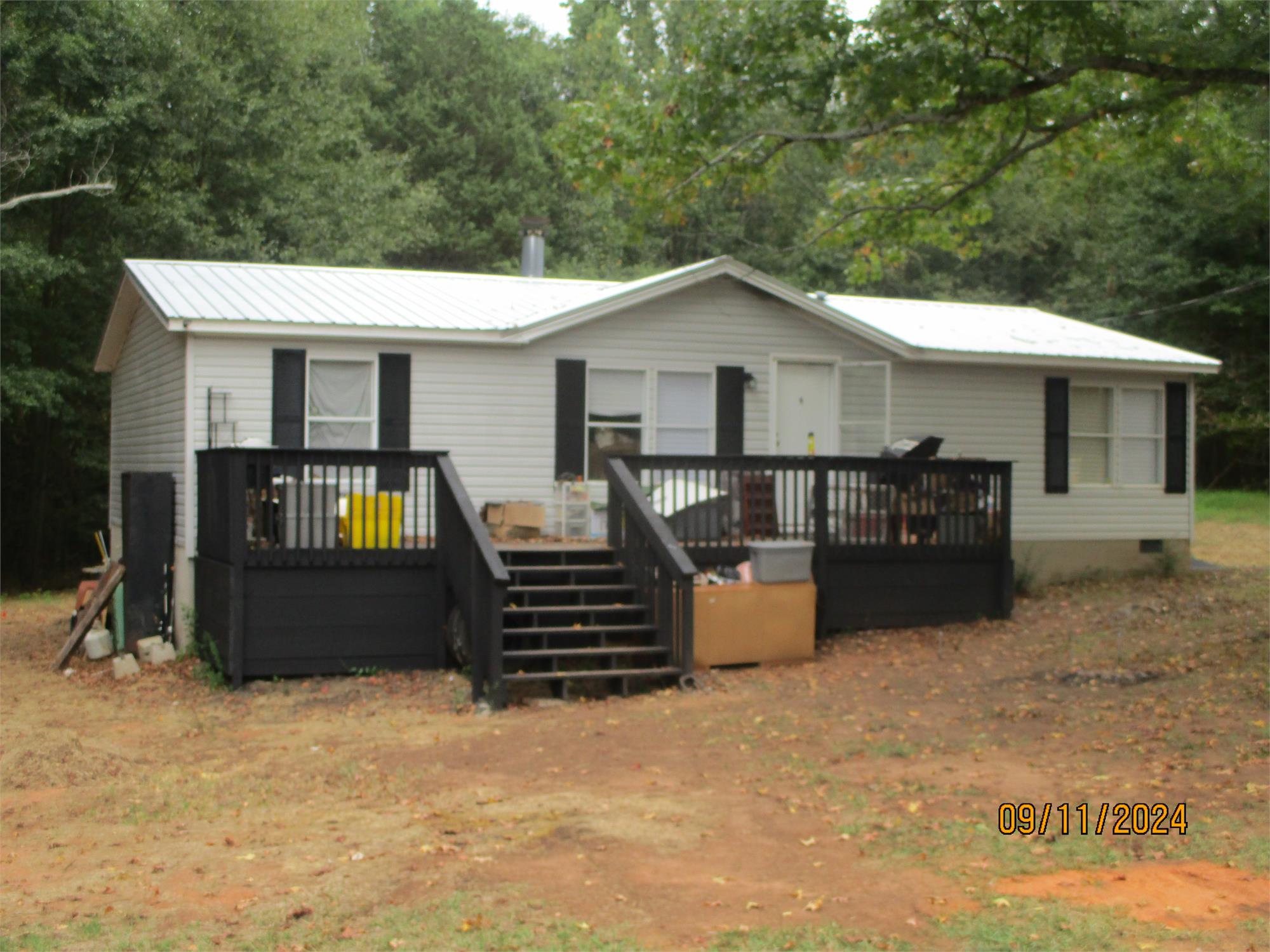 518 Beck Rd, Hull, GA 30646-2318