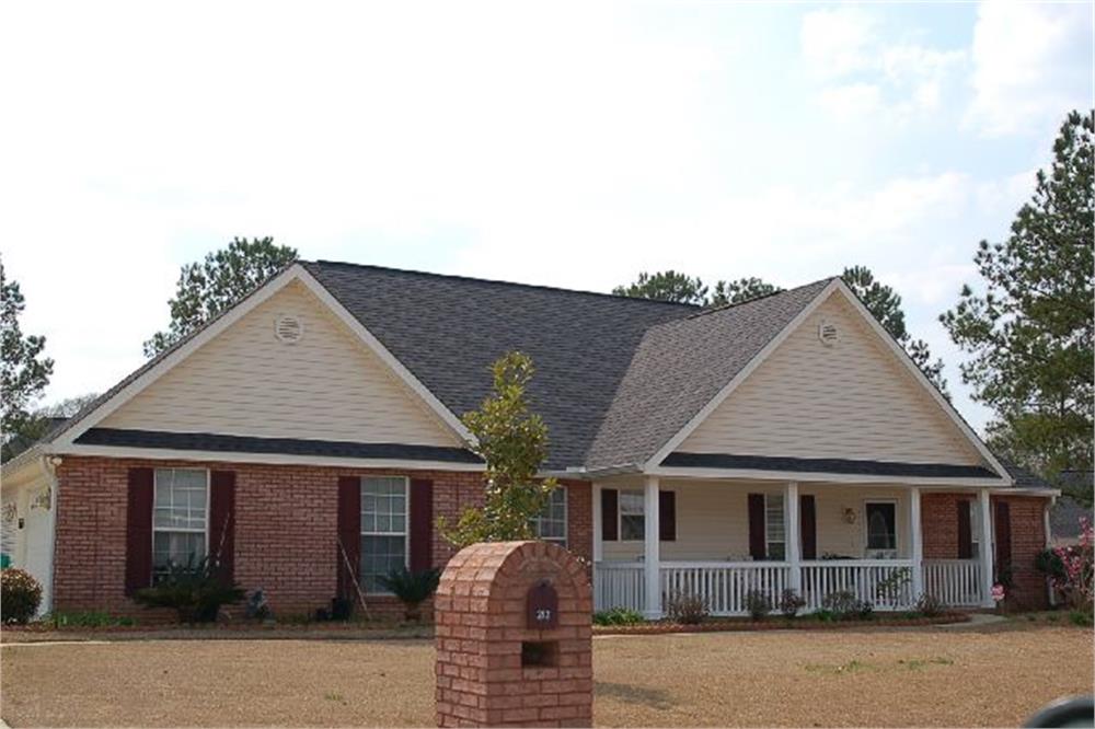 212 Sage Dr, Warner Robins, GA 31088-2936