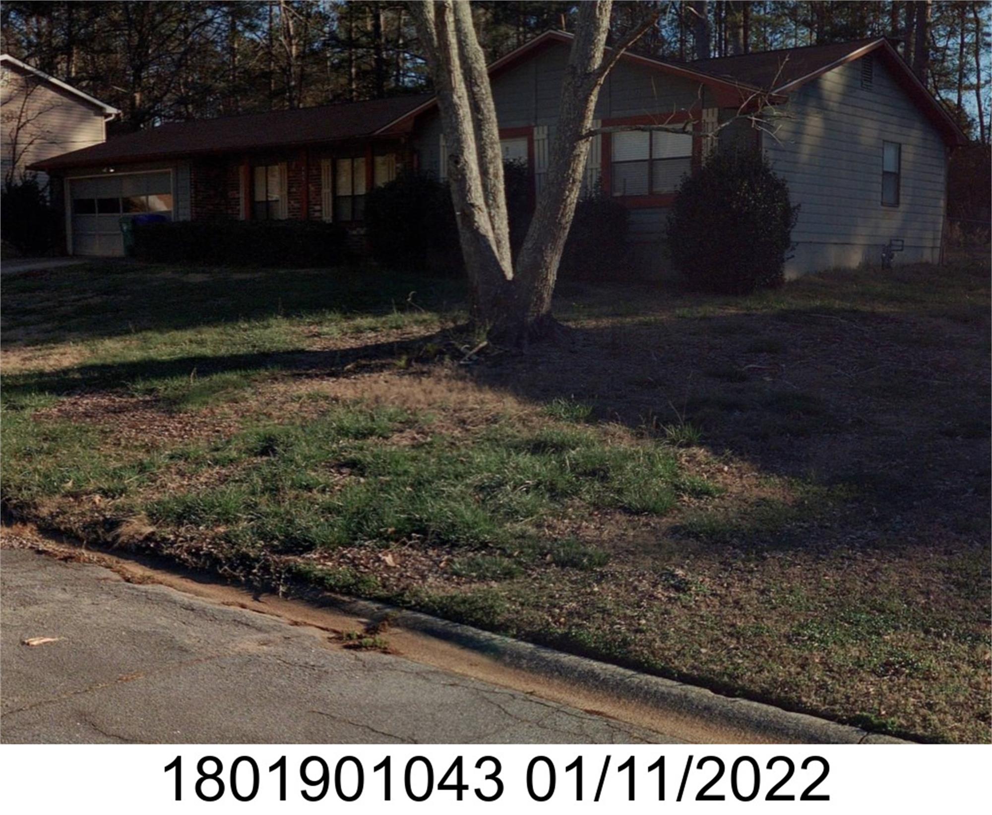 480 Rock Meadow Dr, Stone Mountain, GA 30088-1508
