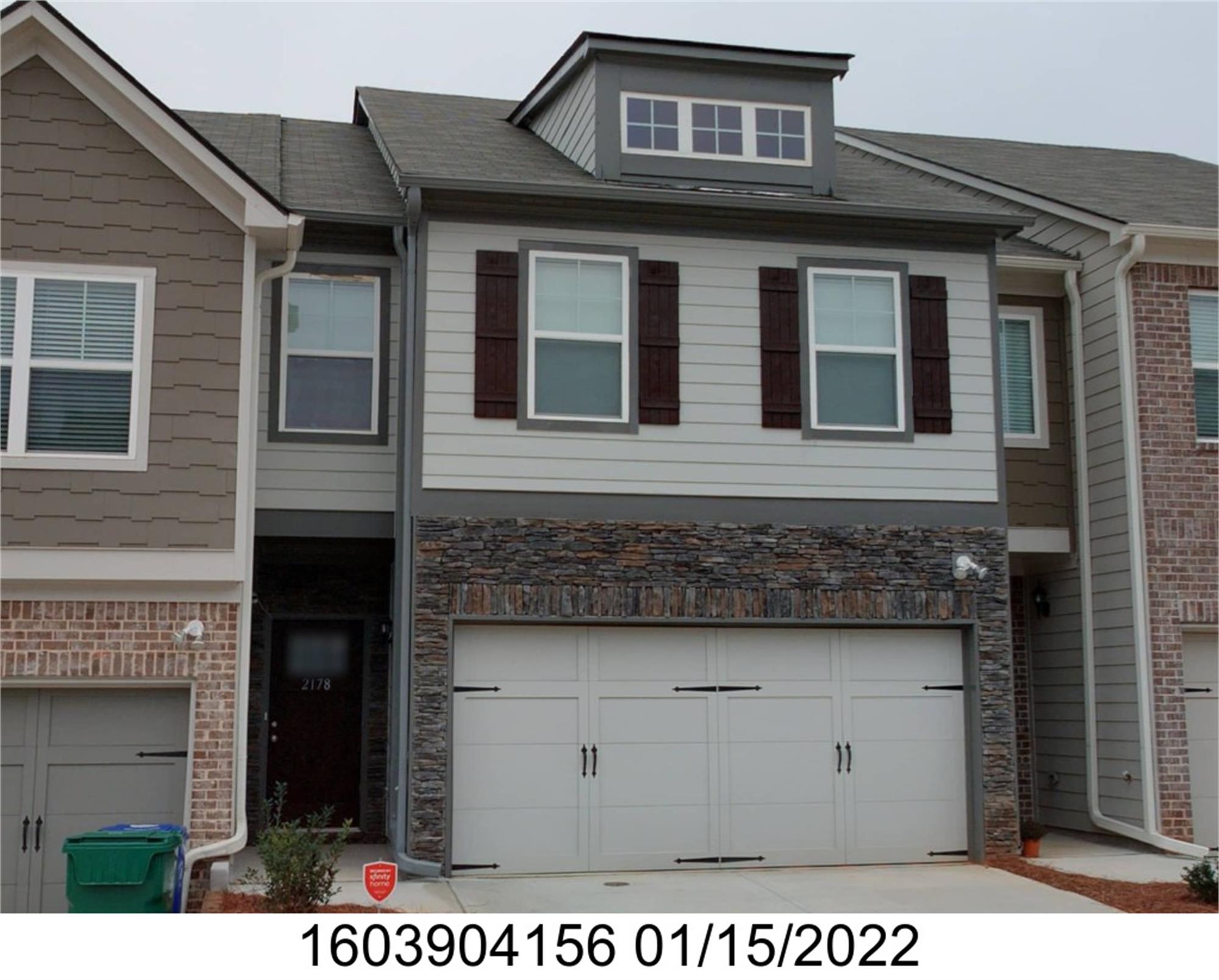 2178 Flying Spur Dr, Decatur, GA 30058-2807