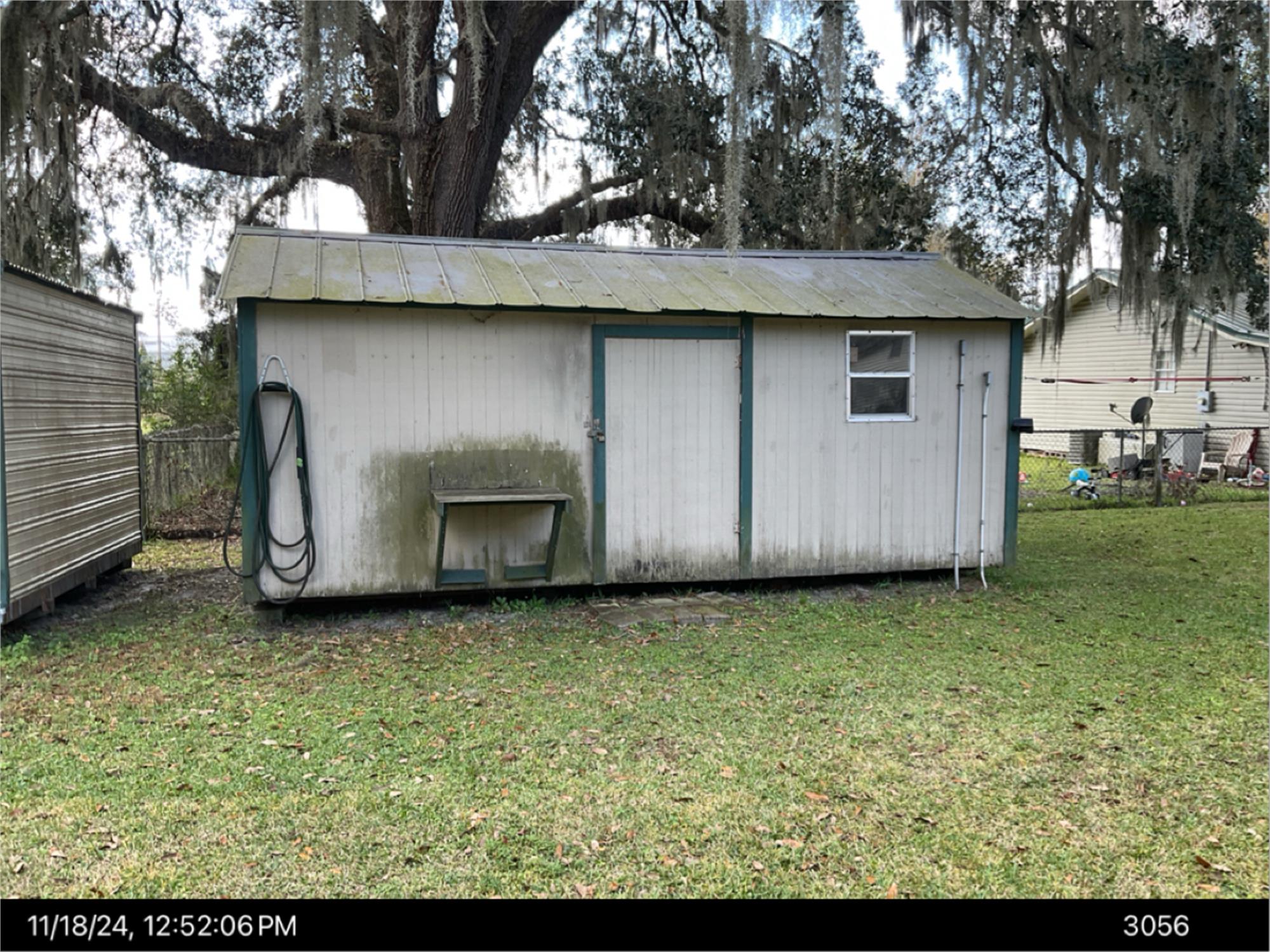 162 E Academy St, Ludowici, GA 31316-1425
