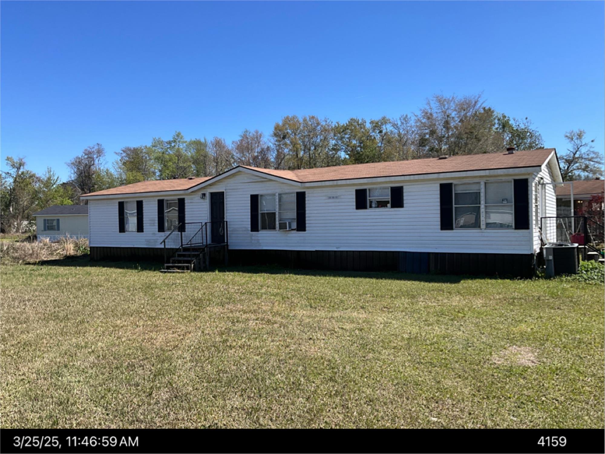 258 Country Ln Ne, Ludowici, GA 31316-3042