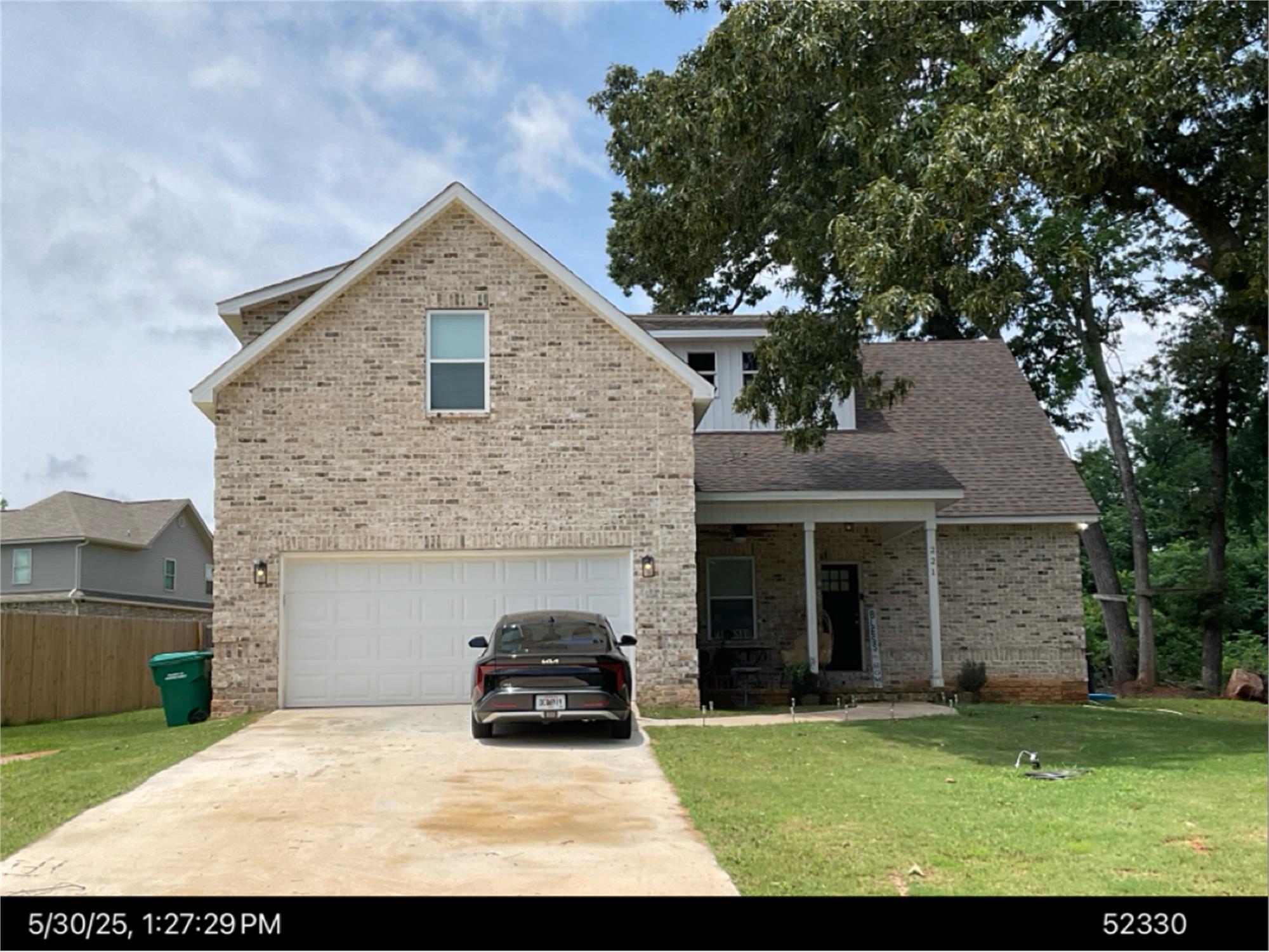 221 Lake Lillian Dr, Perry, GA 31069-9789