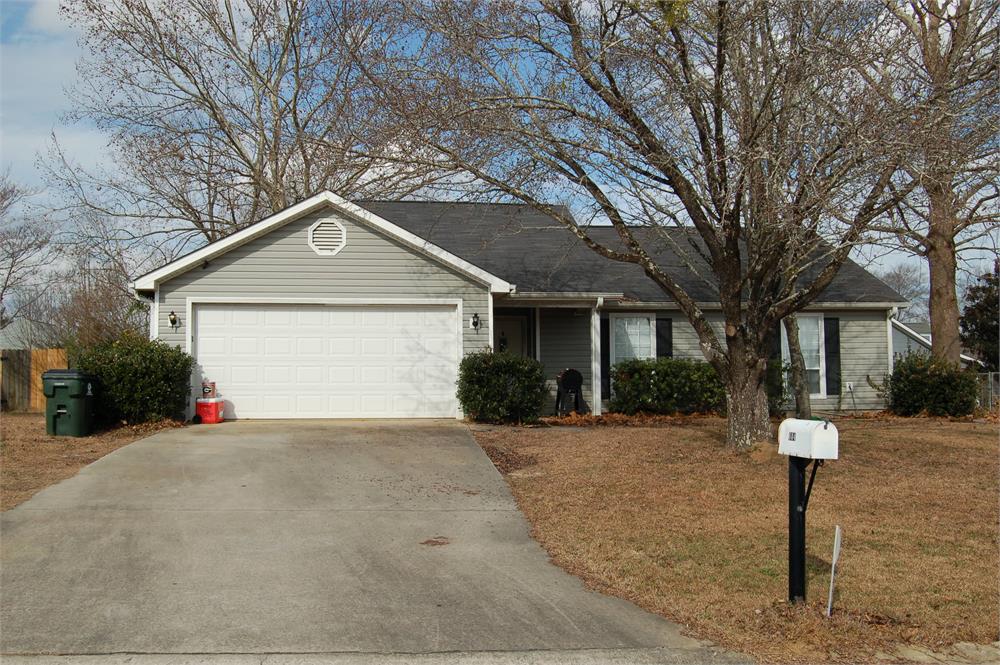 604 Gateway Dr, Bonaire, GA 31005-3323